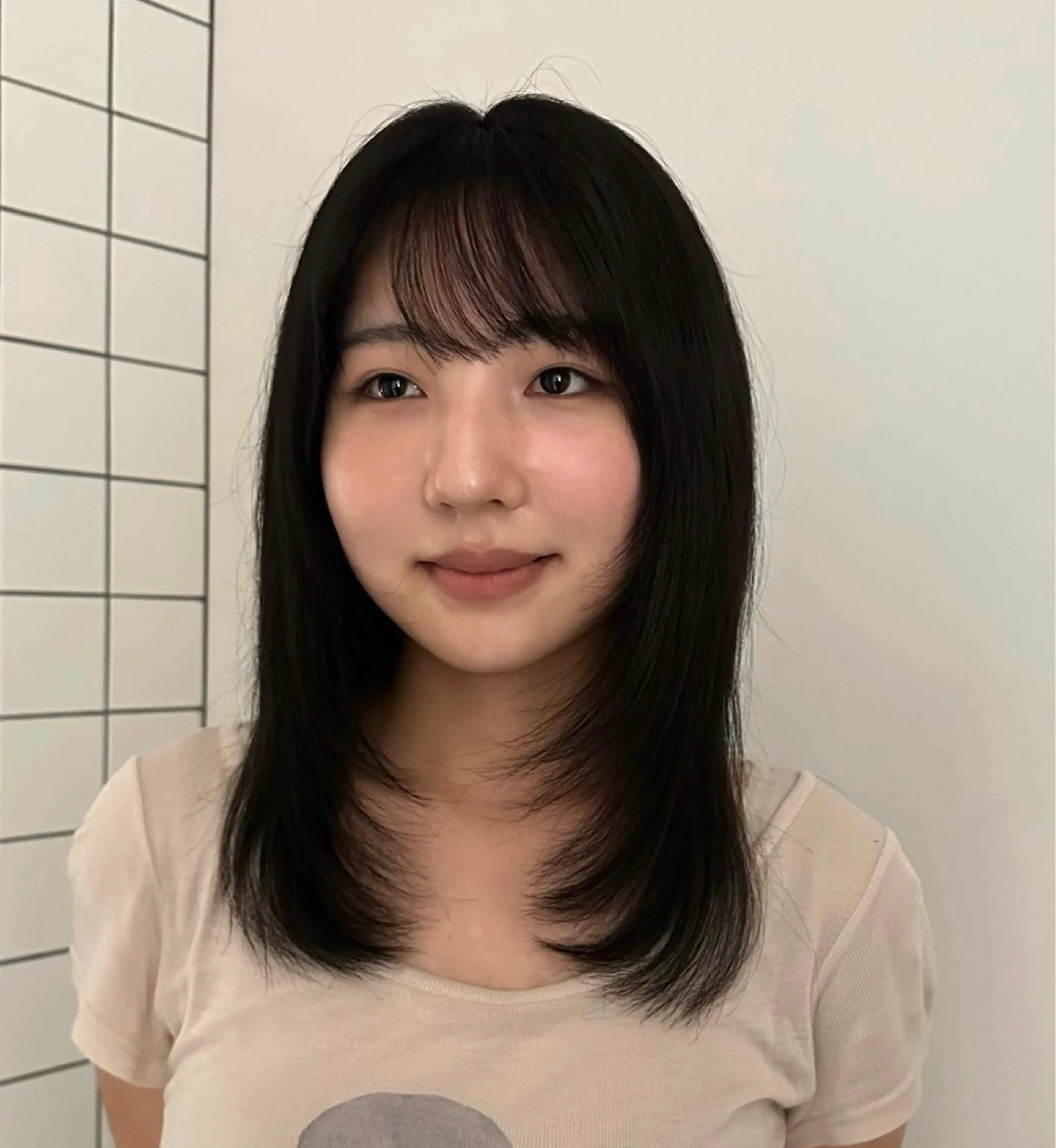 カラー shizuku / 🕊️透明感艶カラーのヘアスタイル