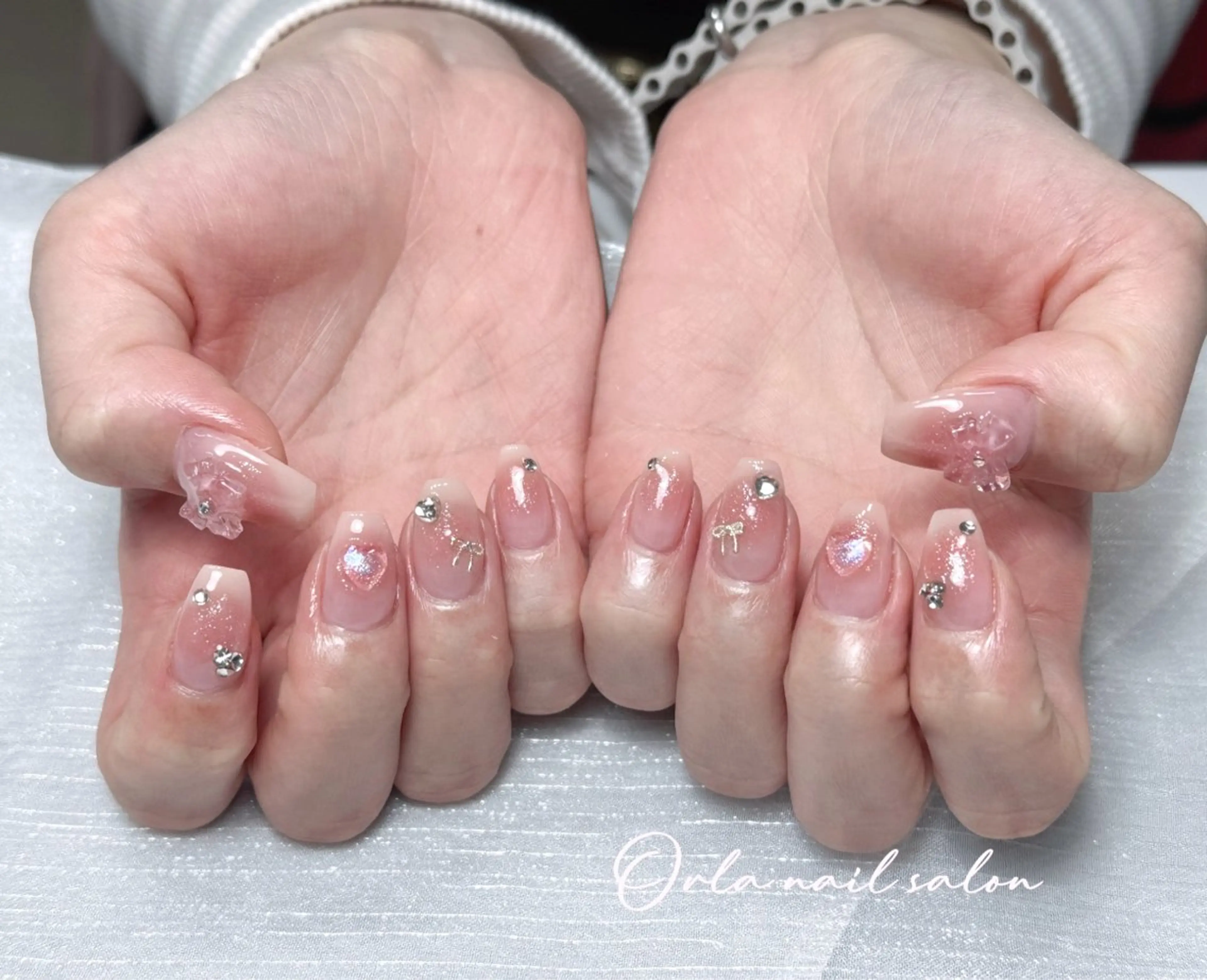 ミディアム カラー グラデーションカラー 韓国風ヘア Orla nail salonのネイルデザイン