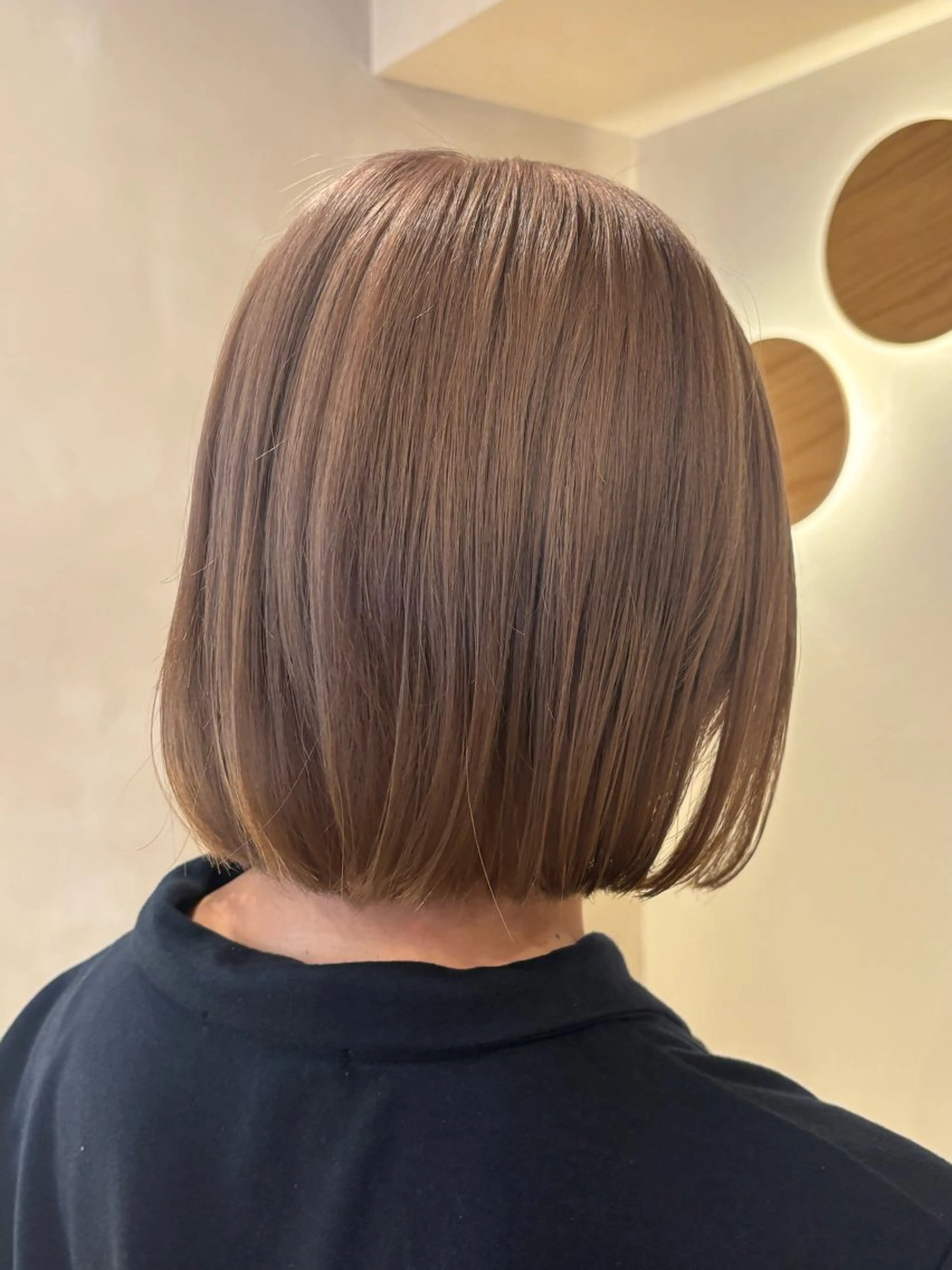 ミディアム カラー ベージュカラー ヘアカラー シンバヒナノ/パーマ レイヤーカット/ボブのヘアスタイル