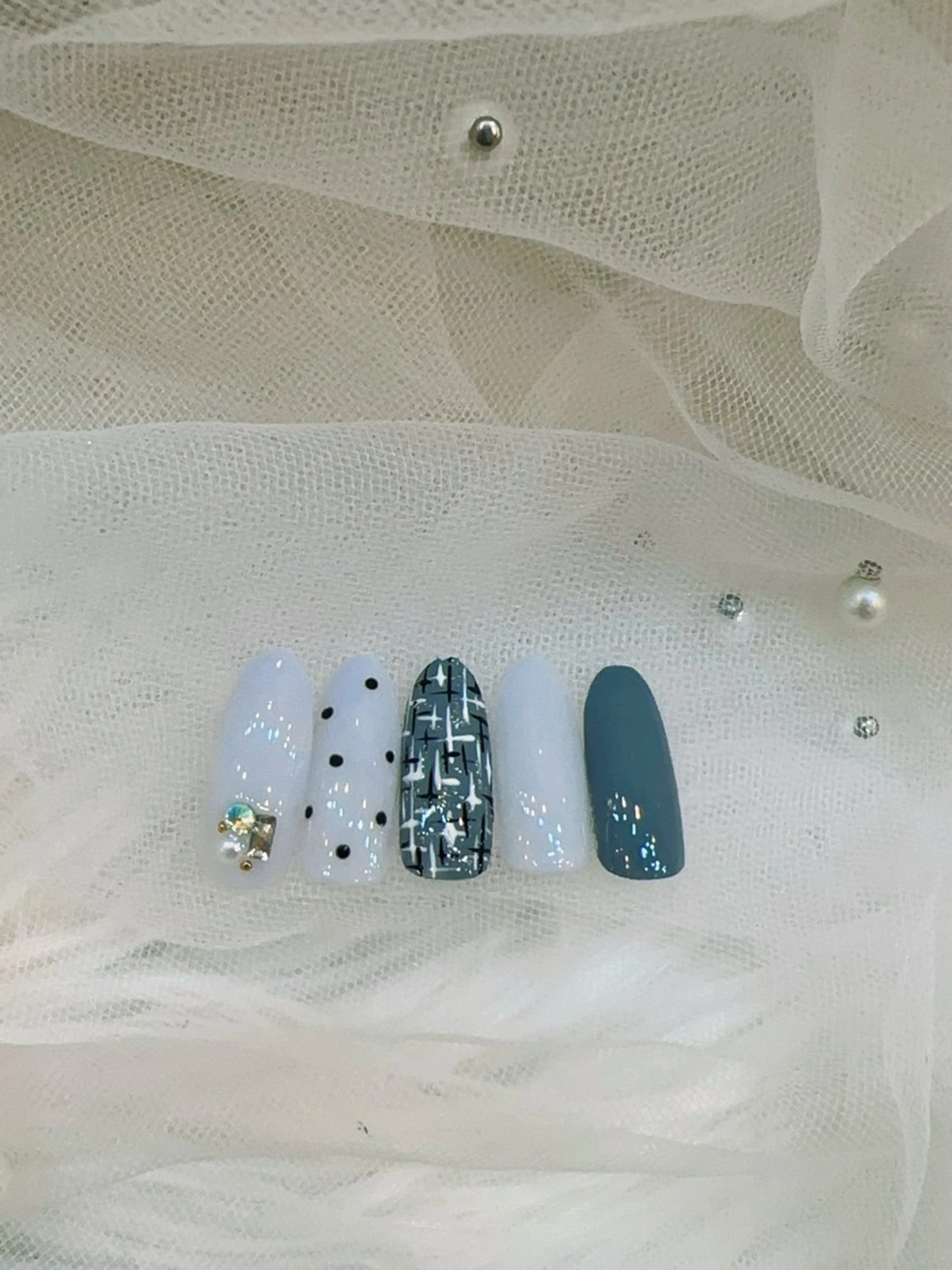 ネイル ネイルサロンキューティプティ所属・アワ ネイル池袋のネイルデザイン