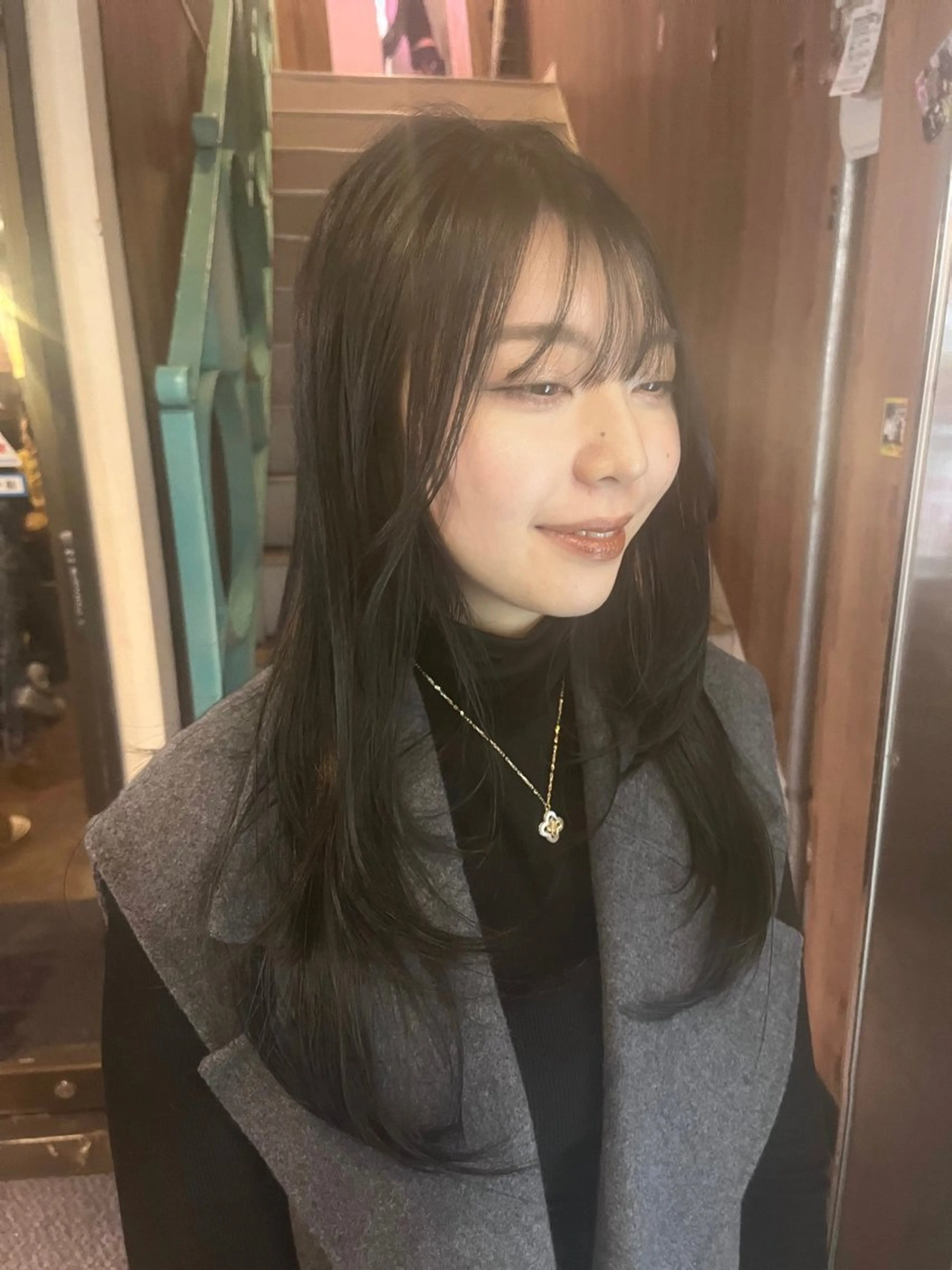 ロング カラー パーマ ヘアアレンジ メンズ メンズインナーカラー アディクシーカラー 透明感カラー インナーカラー カット ヘアカラー トリートメント 暗髪透明感カラー/ インナー/小島良太のヘアスタイル