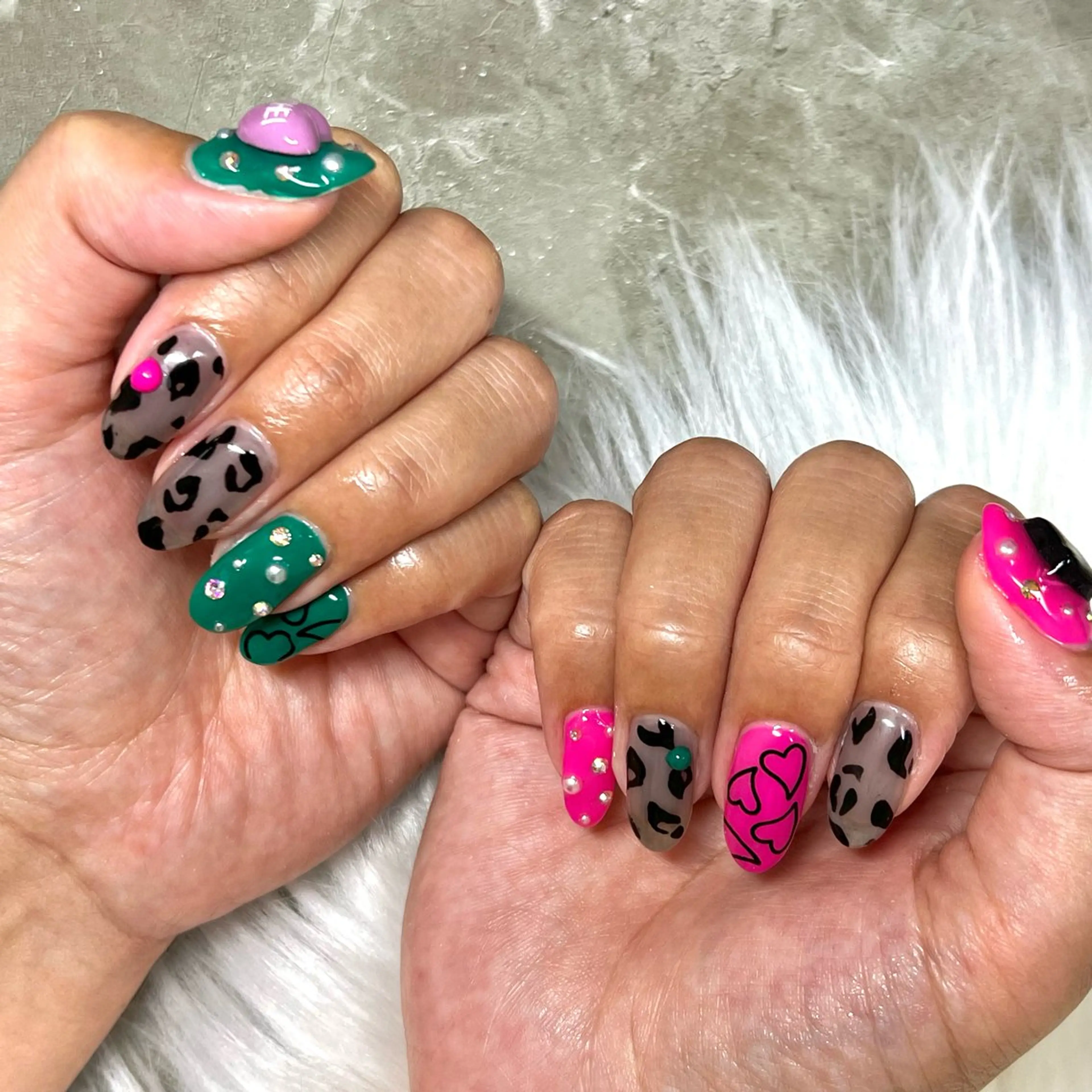 ジェルネイル　"hand" オフ付の写真