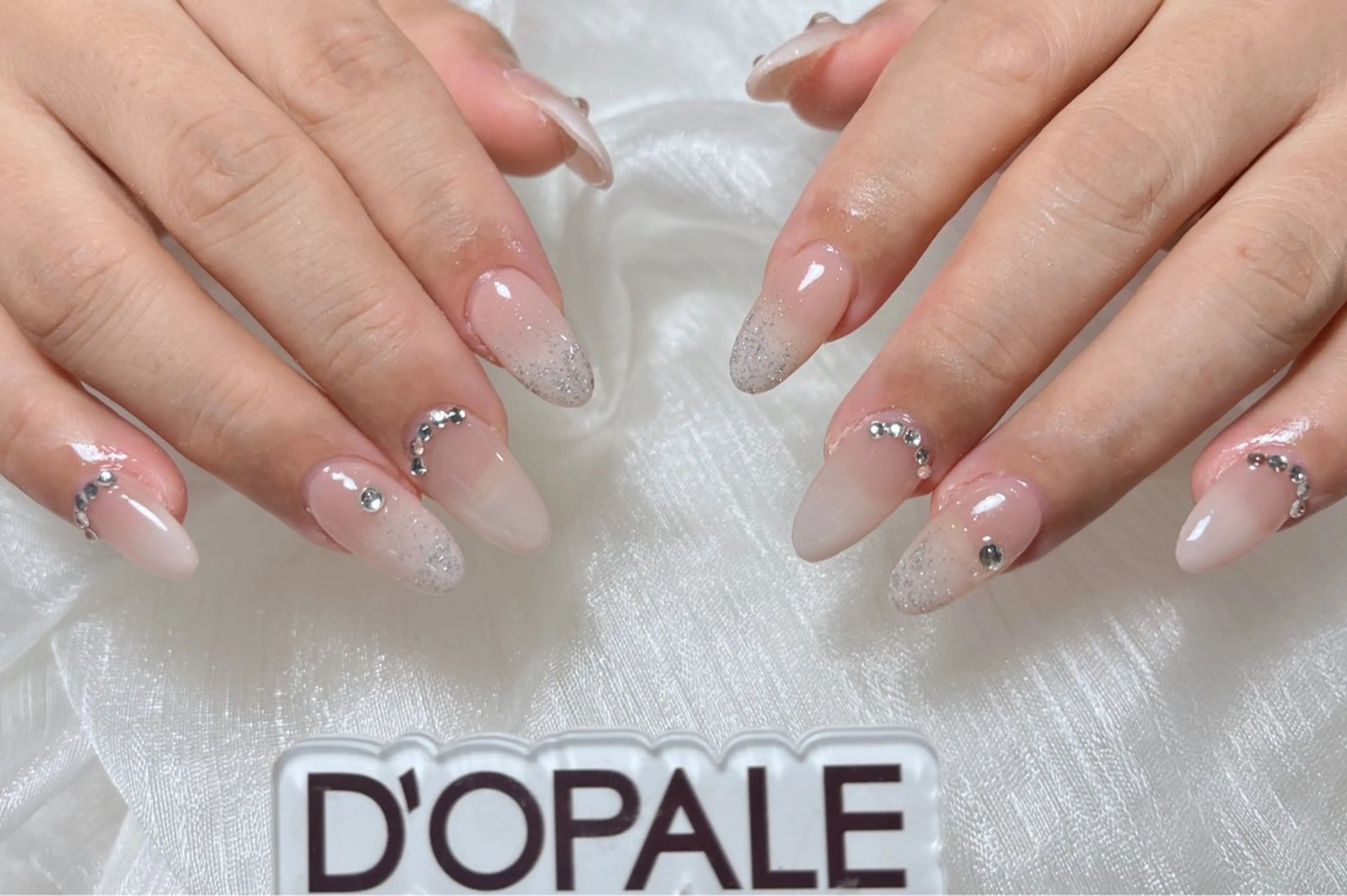 ネイル 長さ出し スカルプネイル ネイルチップ DOPALE、もも 彦奇のネイルデザイン