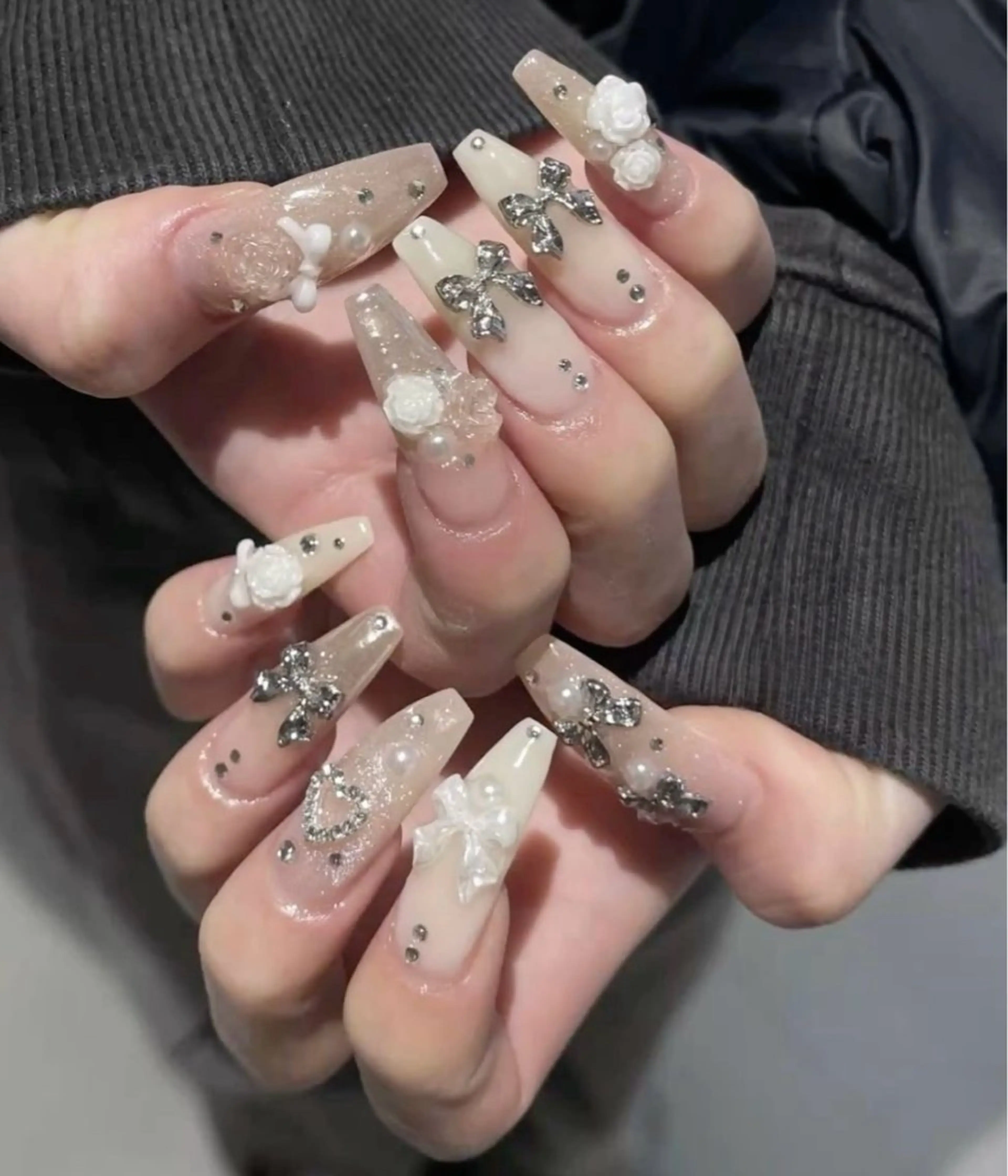 ネイル 長さ出し フレンチネイル グラデーション 卒業式 マグネットネイル ハンドネイル MIHANA NAILのネイルデザイン