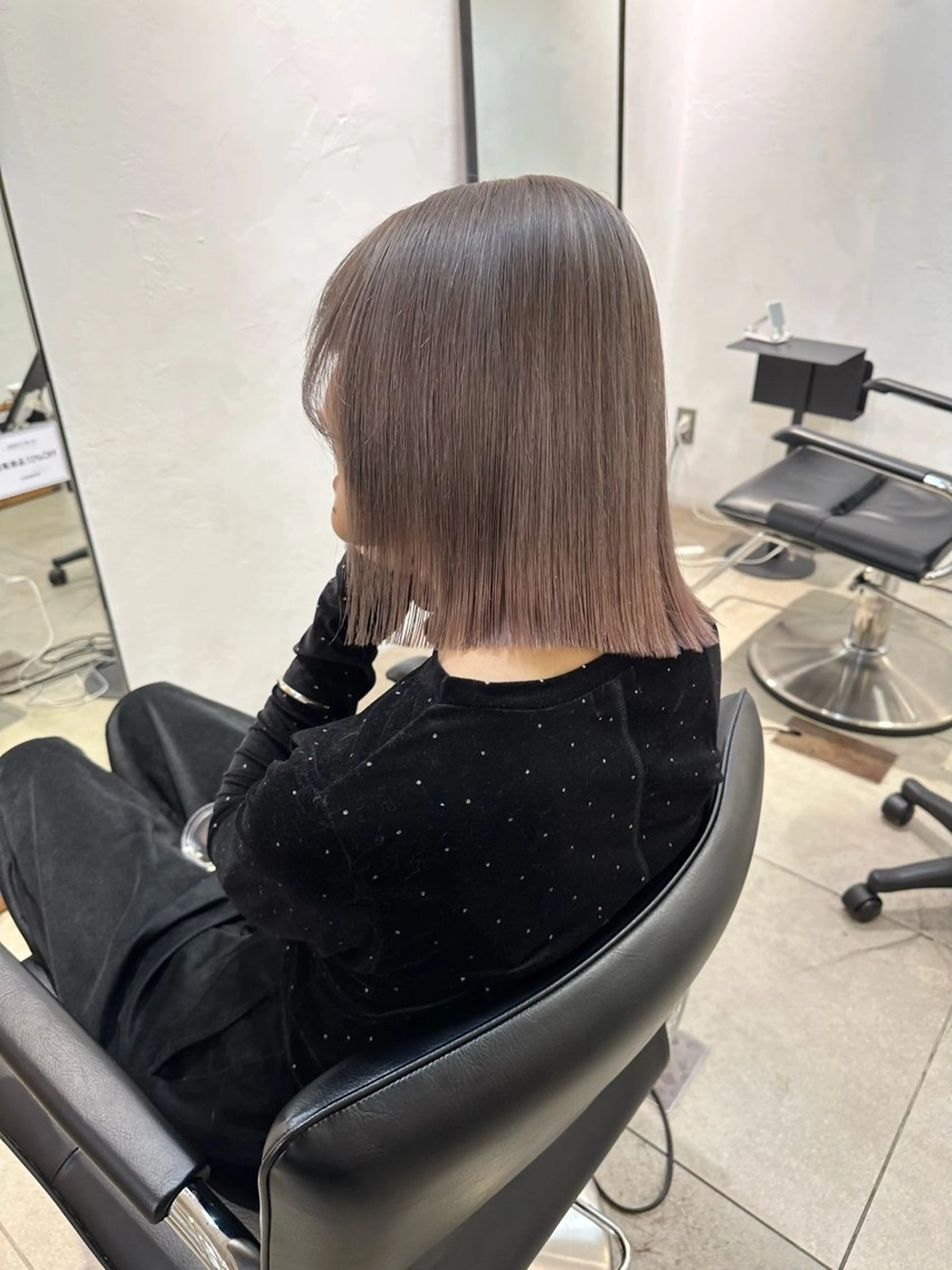 ショート カラー ベージュカラー ラベンダーカラー ラベンダーベージュ ボブ カット ヘアカラー トリートメント REINA☁️透明感 カラー/ぷつっと♡のヘアスタイル