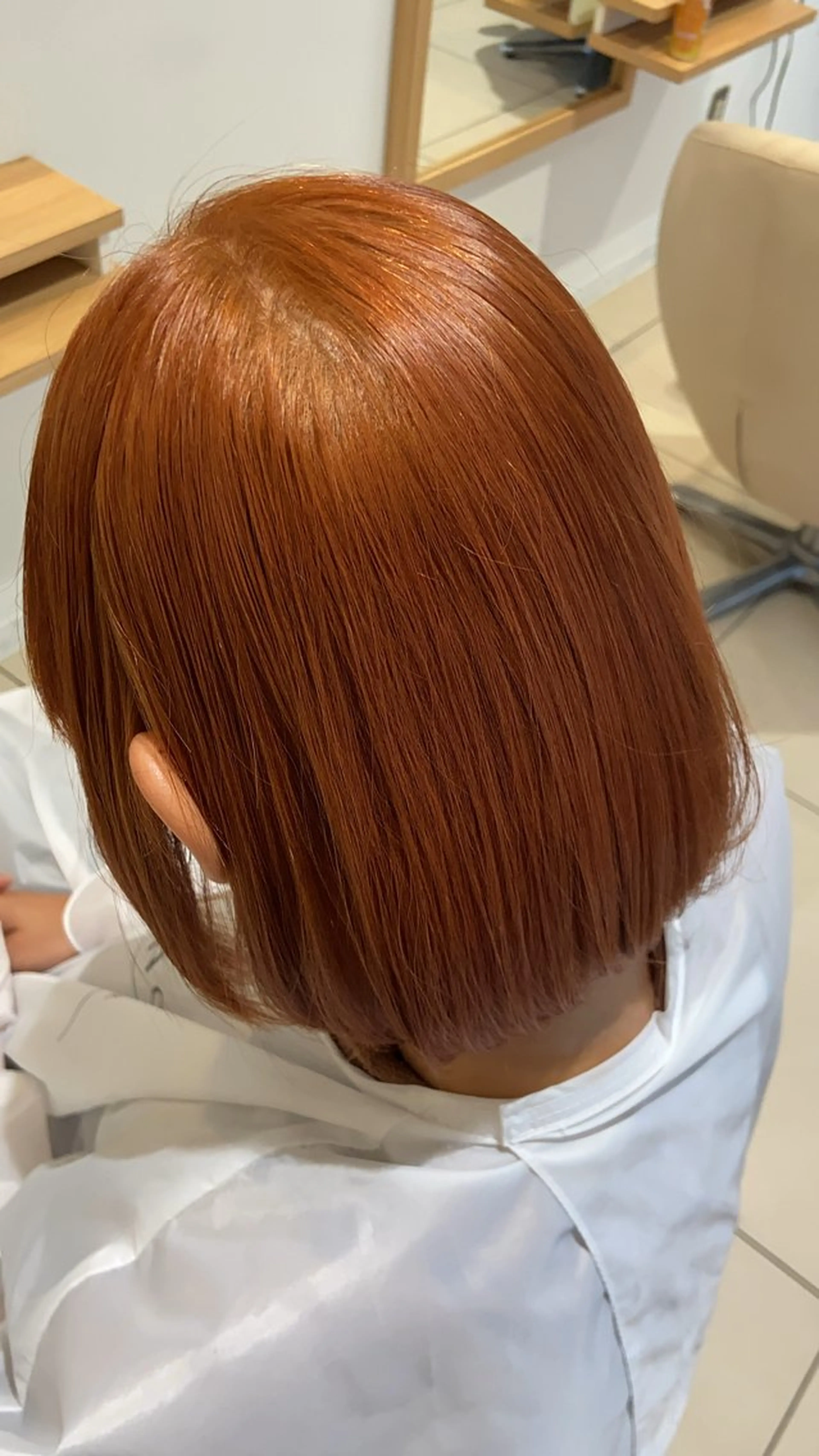 カラー ベージュカラー オレンジ オレンジベージュ _white所属・松浦 蓮のヘアスタイル
