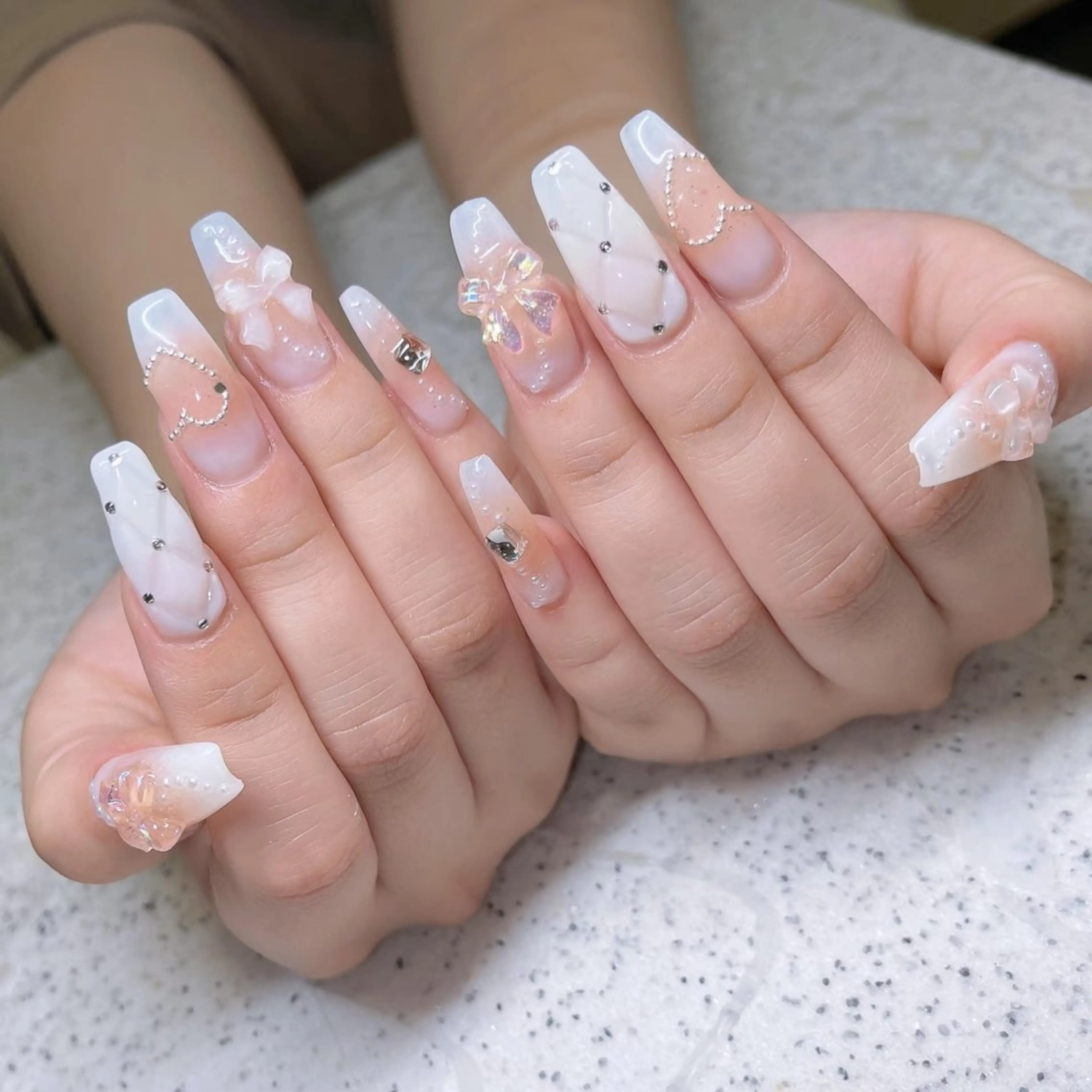 ネイル ハンドネイル Queens 新宿本店のネイルデザイン