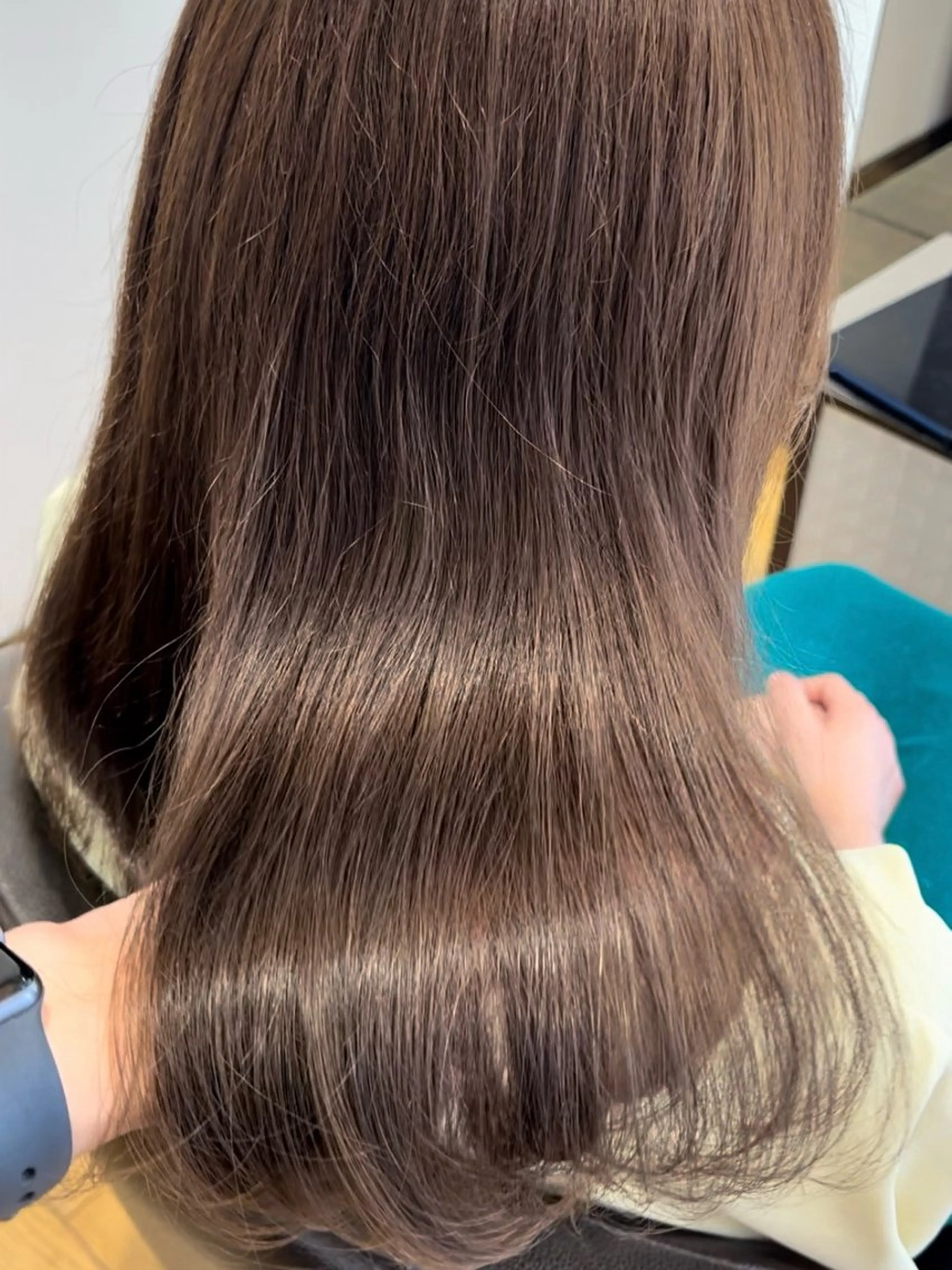 セミロング カラー ベージュカラー カット ヘアカラー トリートメント 透明感美肌カラー/ 岡田澪香のヘアスタイル