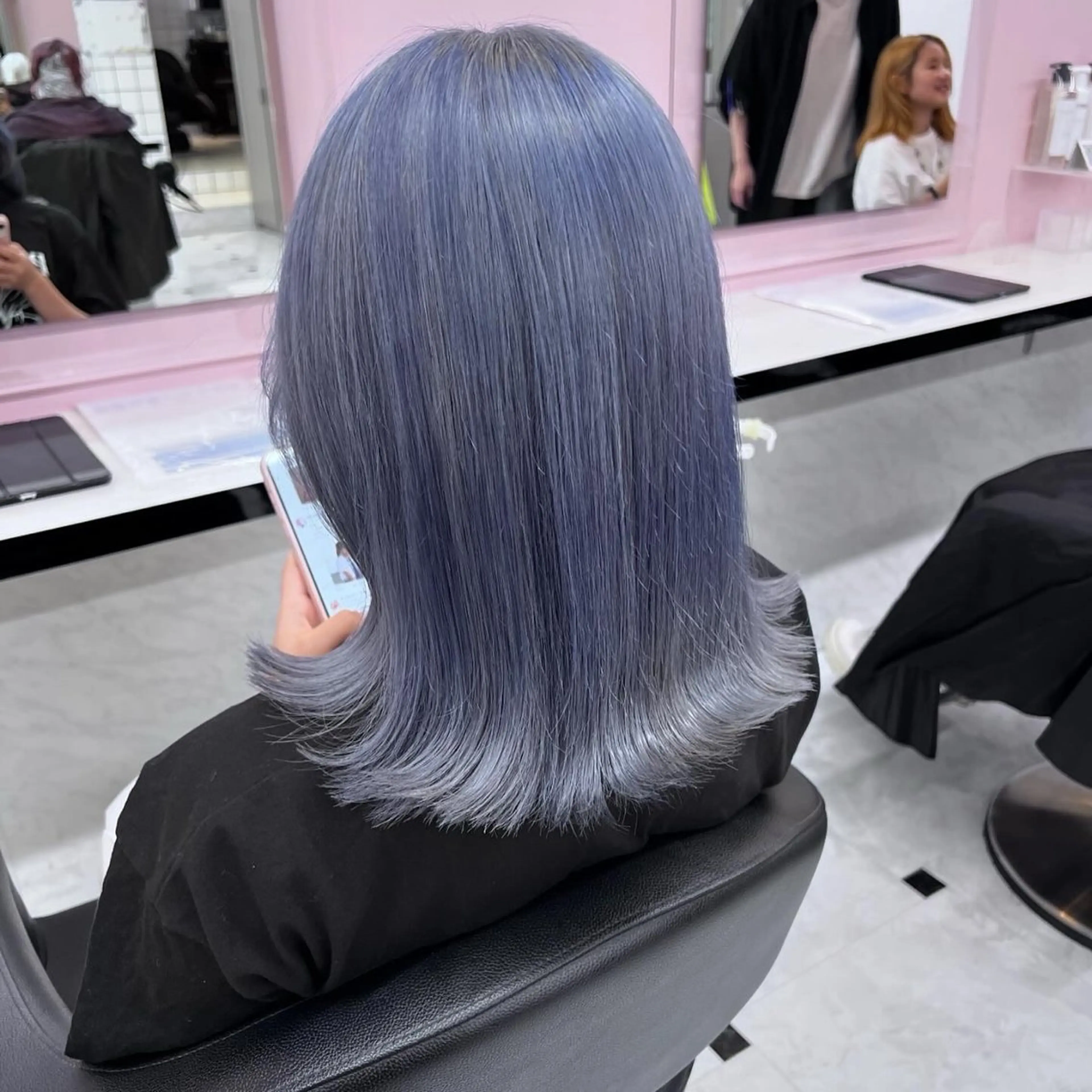 ミディアム カラー ヘアアレンジ ブリーチ ケアブリーチ ヘアカラー 🥀レイヤー×ハイト ーントレンドヘア🥀のヘアスタイル