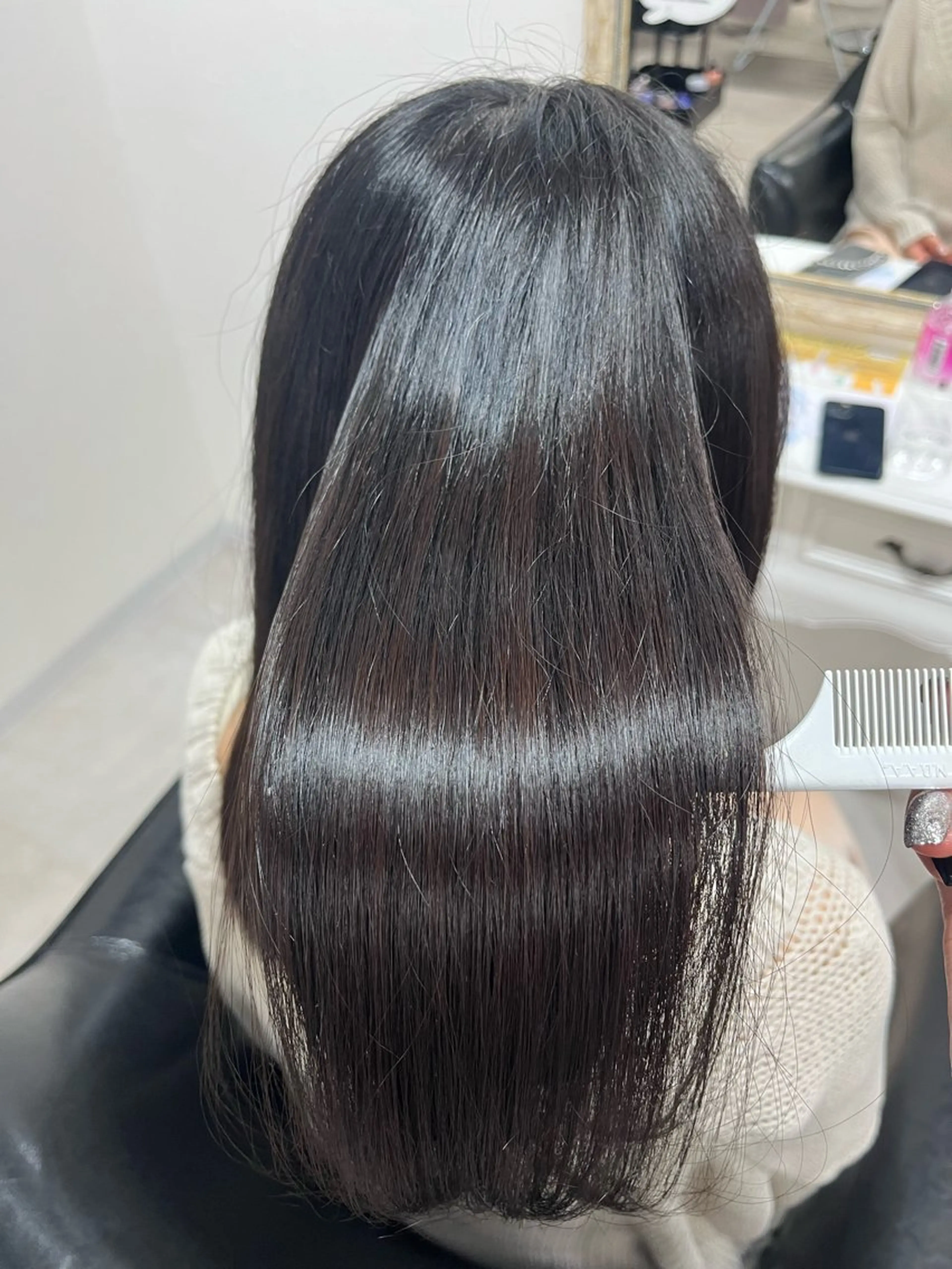 ロング ヘアカラー トリートメント ChLem所属・り せのヘアスタイル