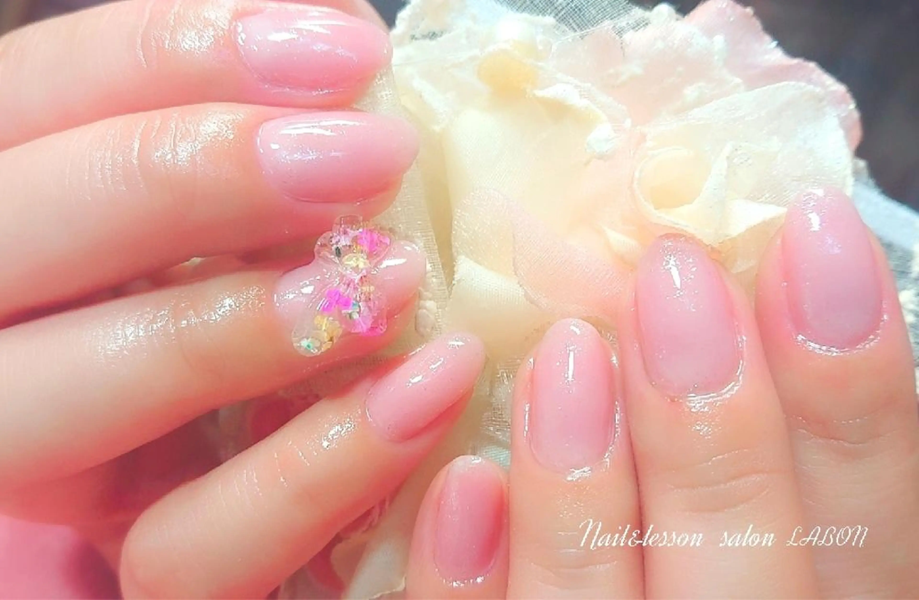 ネイル リボン Nail salon LABONのネイルデザイン