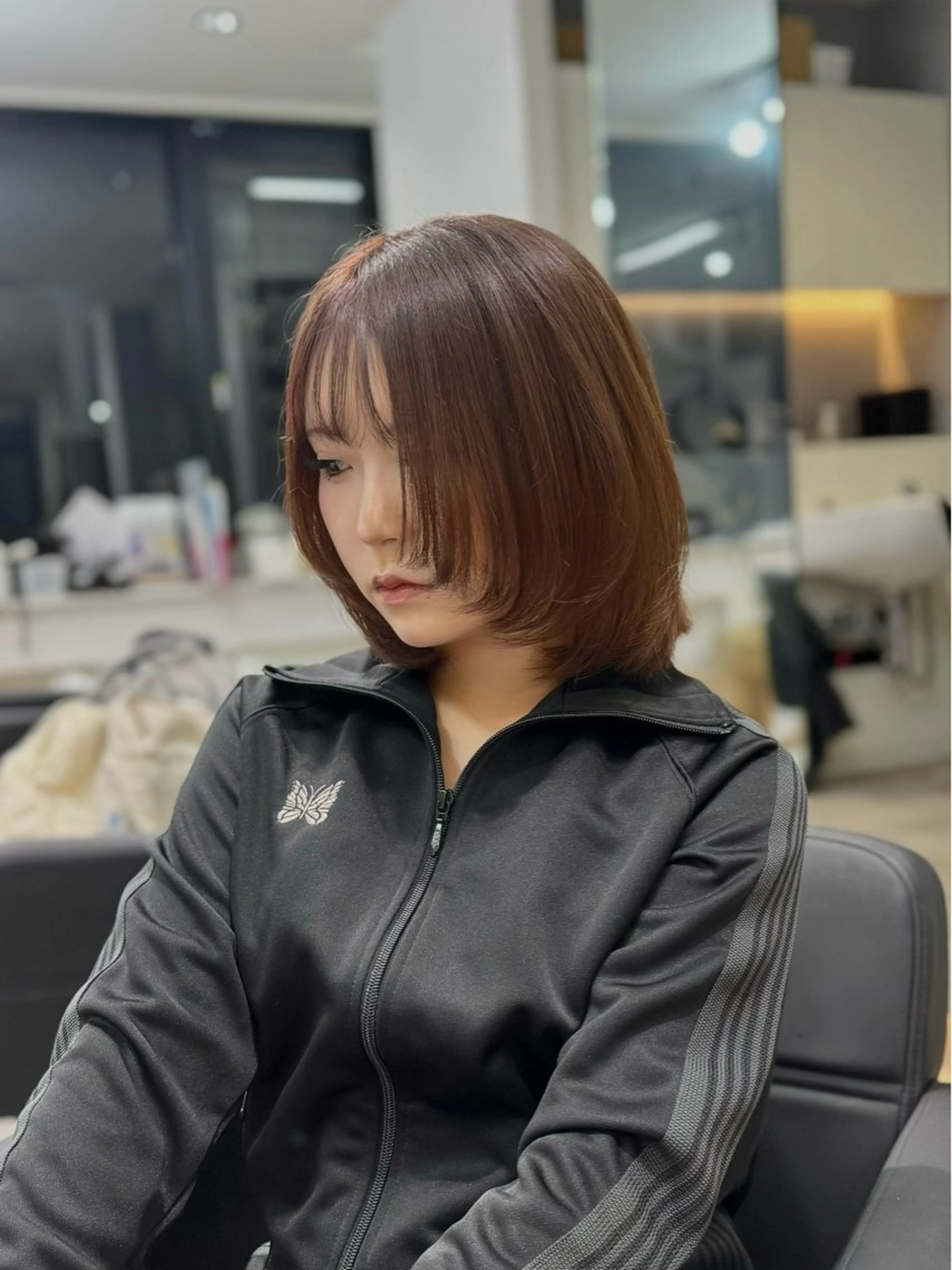 ミディアム カラー 顔周りカット レイヤーカット 小顔カット カット ヘアカラー ギャルの女神/ Shionのヘアスタイル