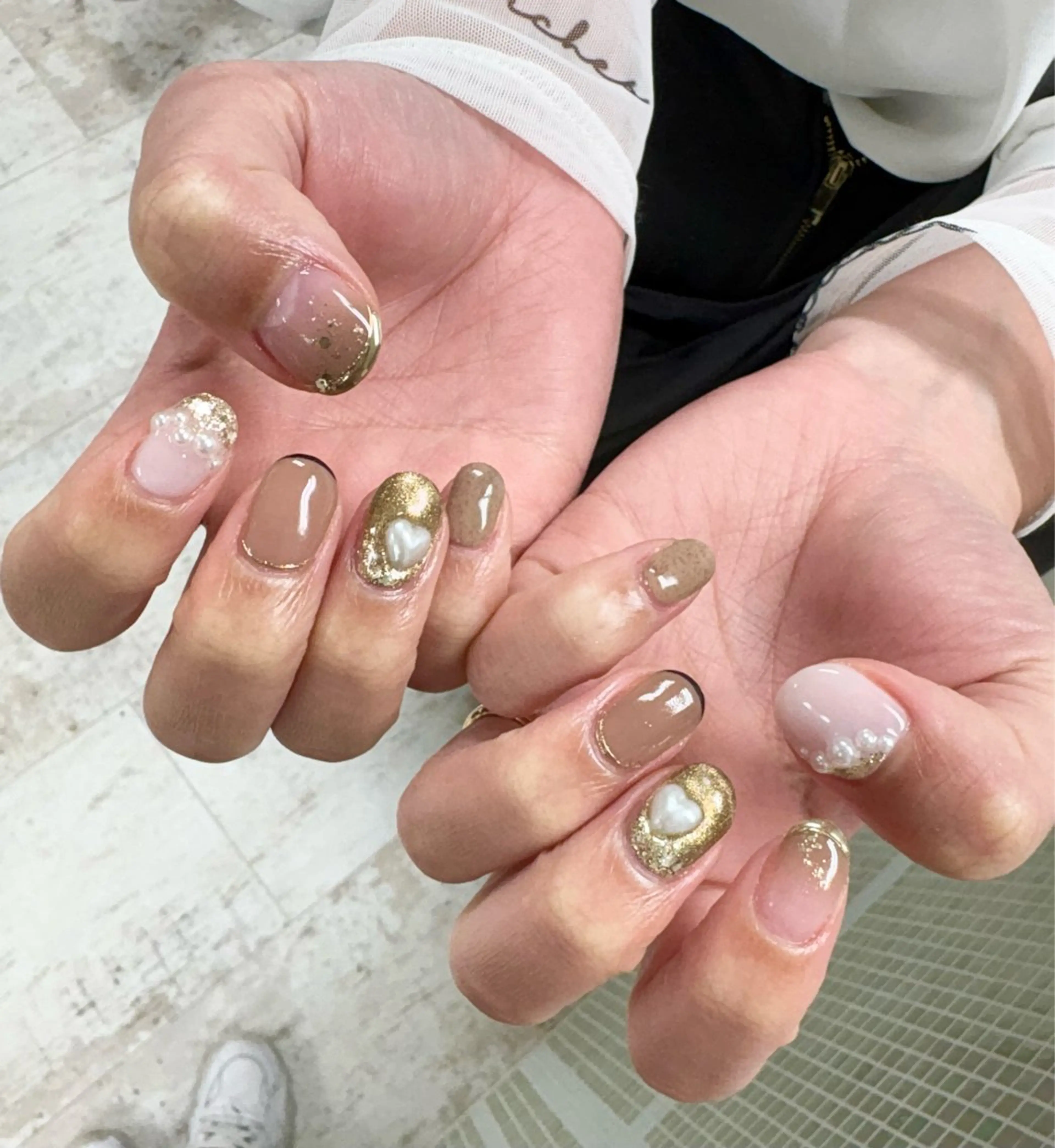ネイル 持ち込み マハロネイルサロン横浜店所属・吉田 里菜のネイルデザイン
