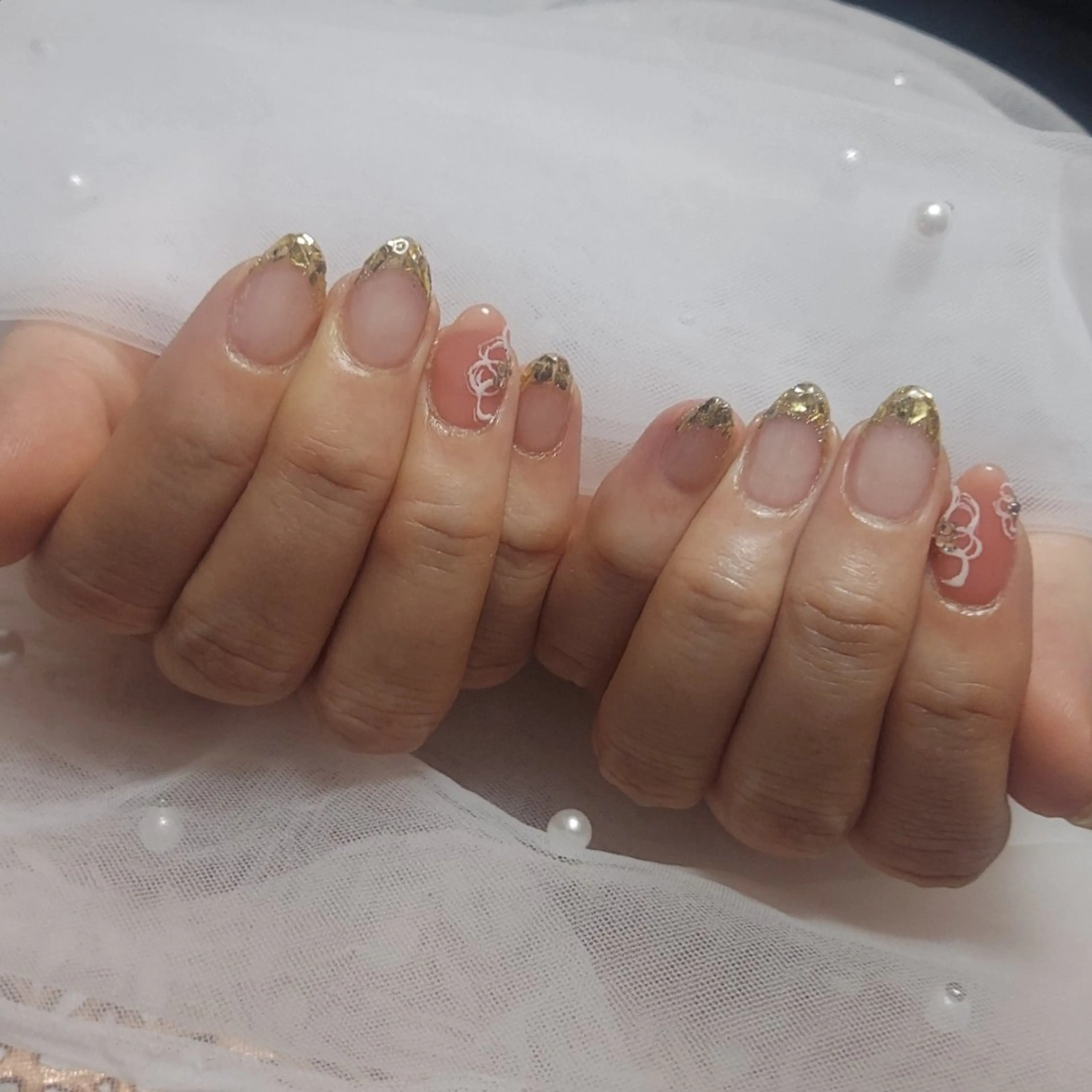 ネイル フレンチネイル ガラスフレンチ とりごえ さおりのネイルデザイン