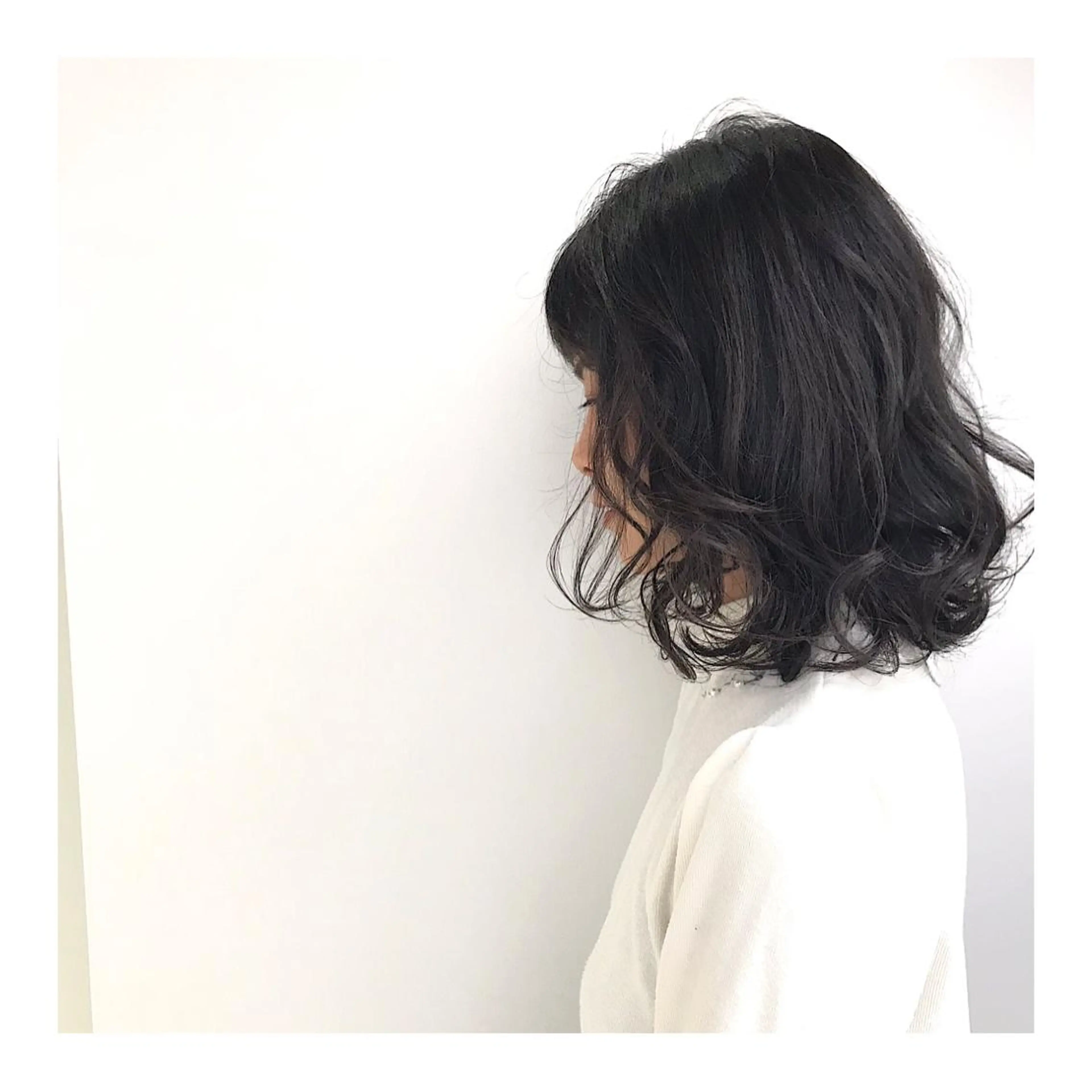 セミロング パーマ 30代からの大人 ショートのヘアスタイル