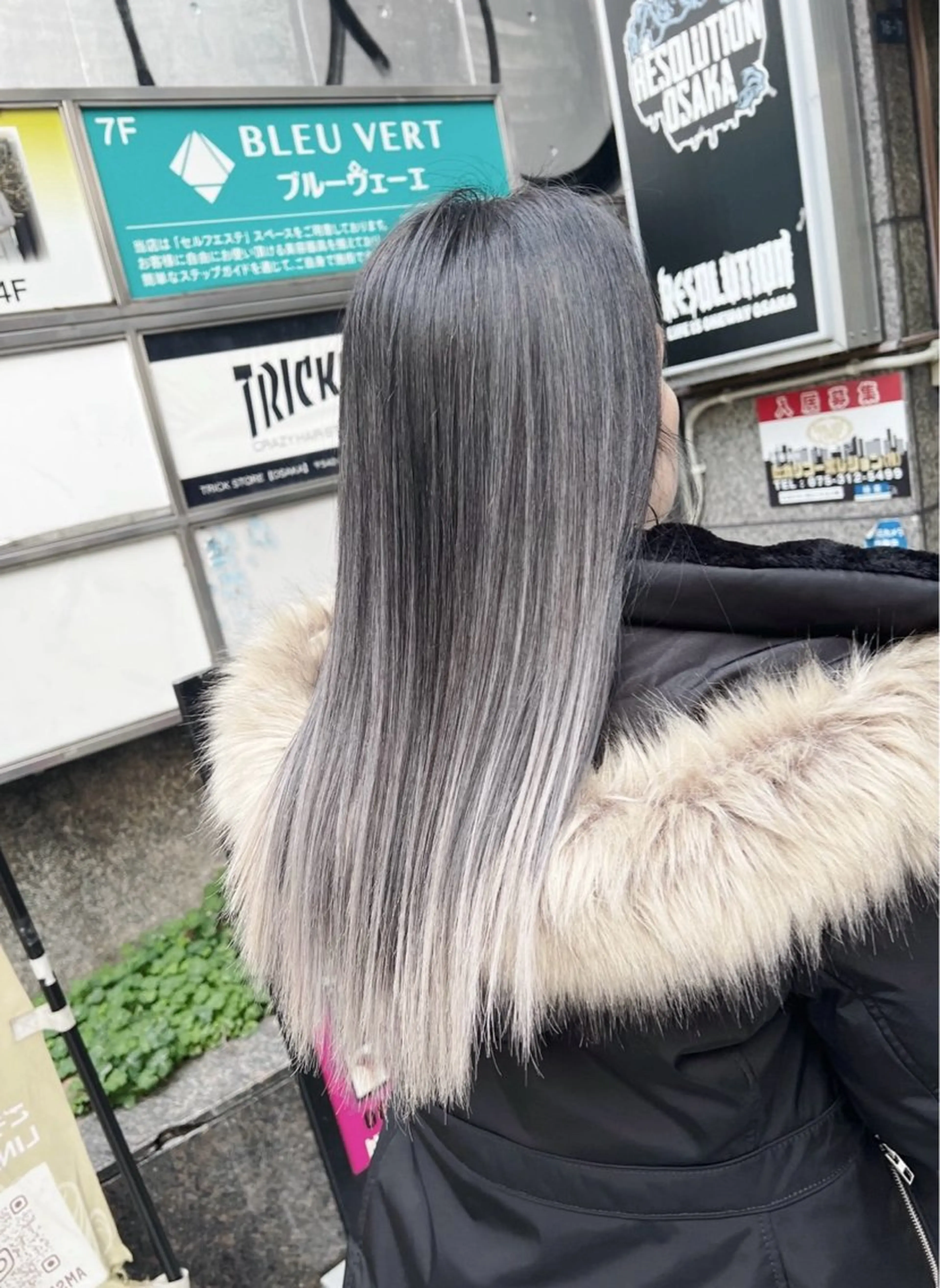 セミロング カラー バレイヤージュ シルバー ホワイトシルバー レイヤーカット ヘアカラー トリートメント ROBIN所属・指名数No.1 /NAOYAのヘアスタイル