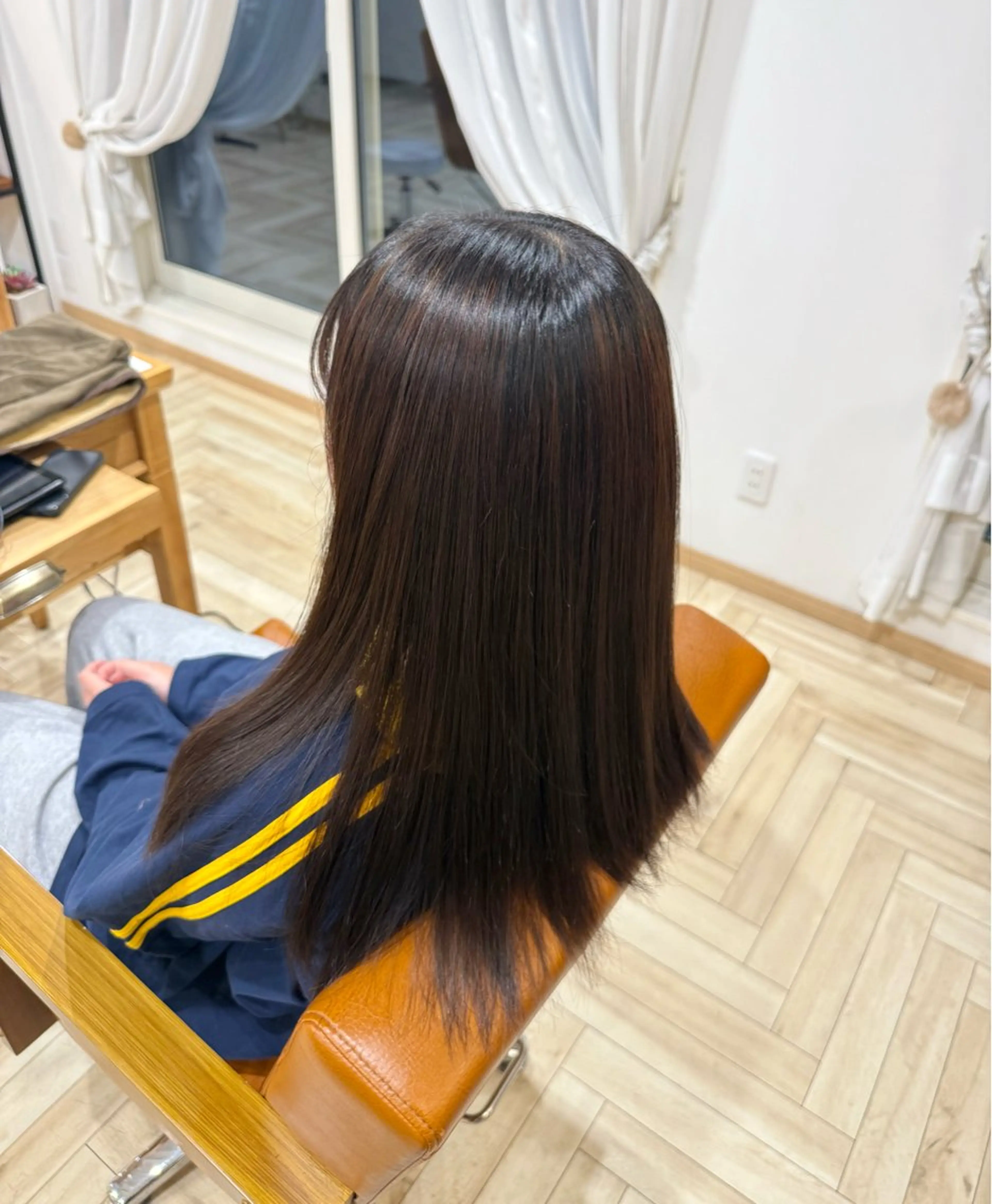 セミロング 縮毛矯正 髙崎 璃音のヘアスタイル