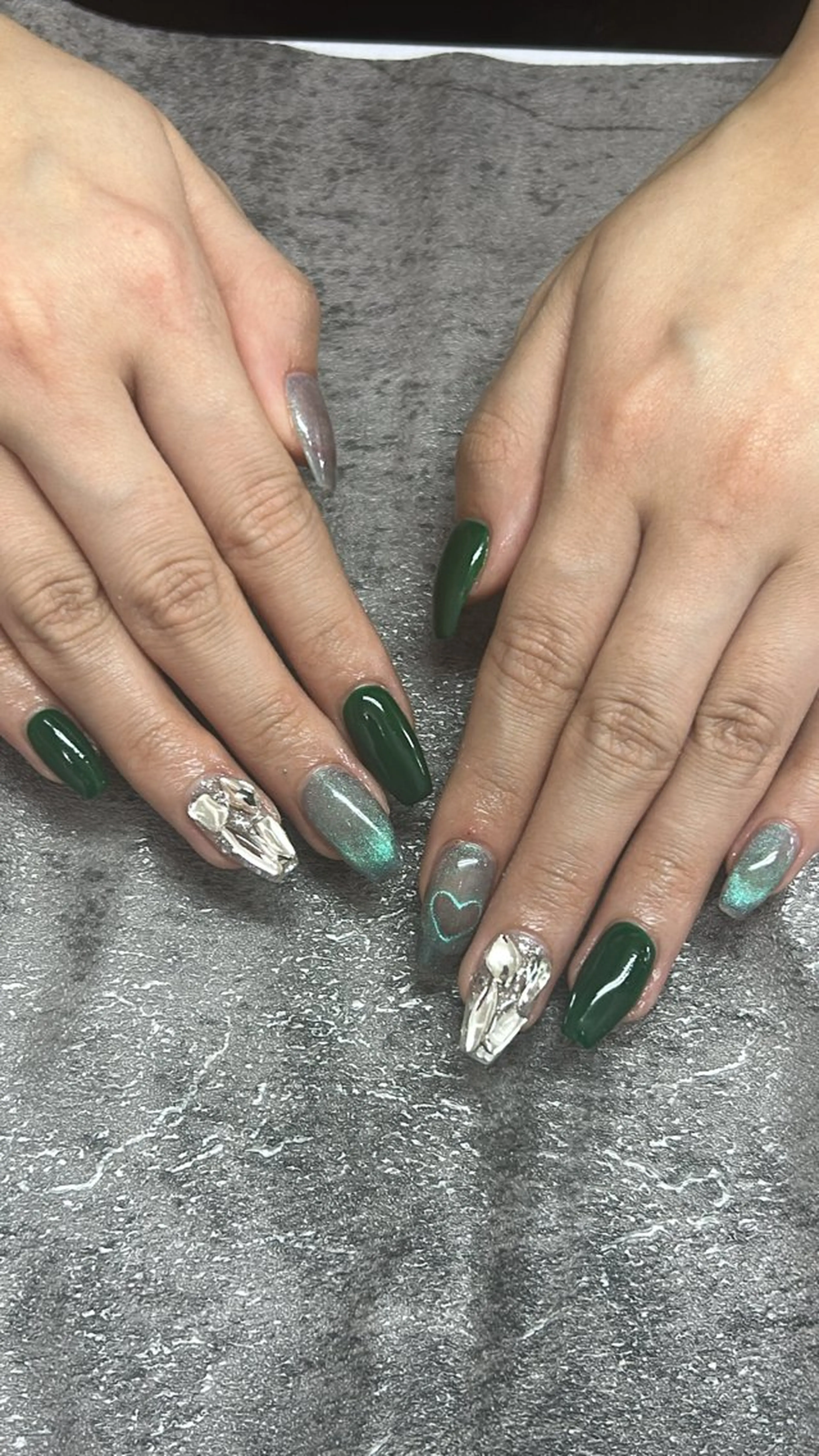 ネイル ハンドネイル brilliant s.kのネイルデザイン