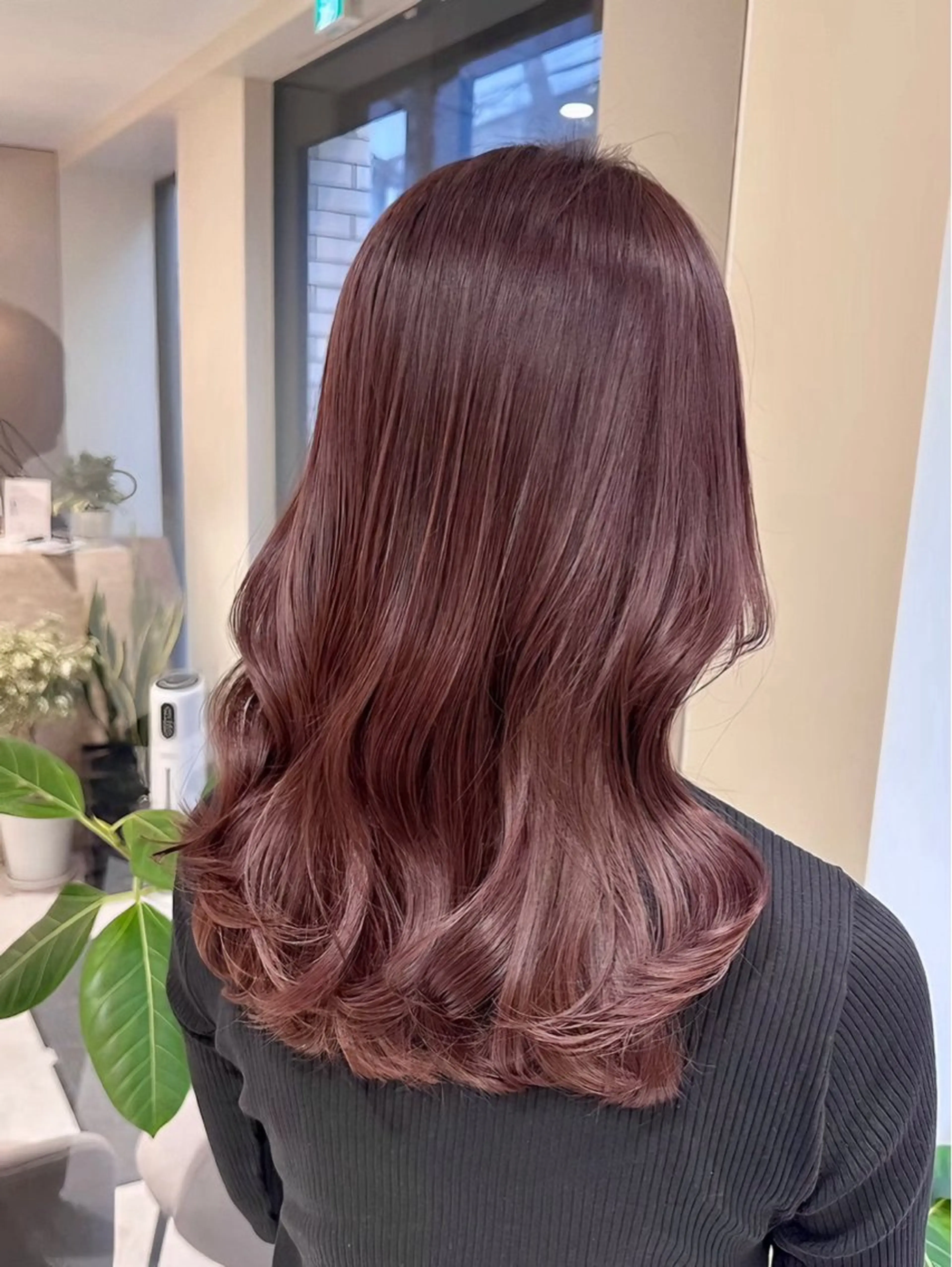 セミロング カラー 似合わせカット 小顔カット 縮毛矯正 カット ヘアカラー 青山/駅近/徒歩1分 表参道/小顔カットのヘアスタイル