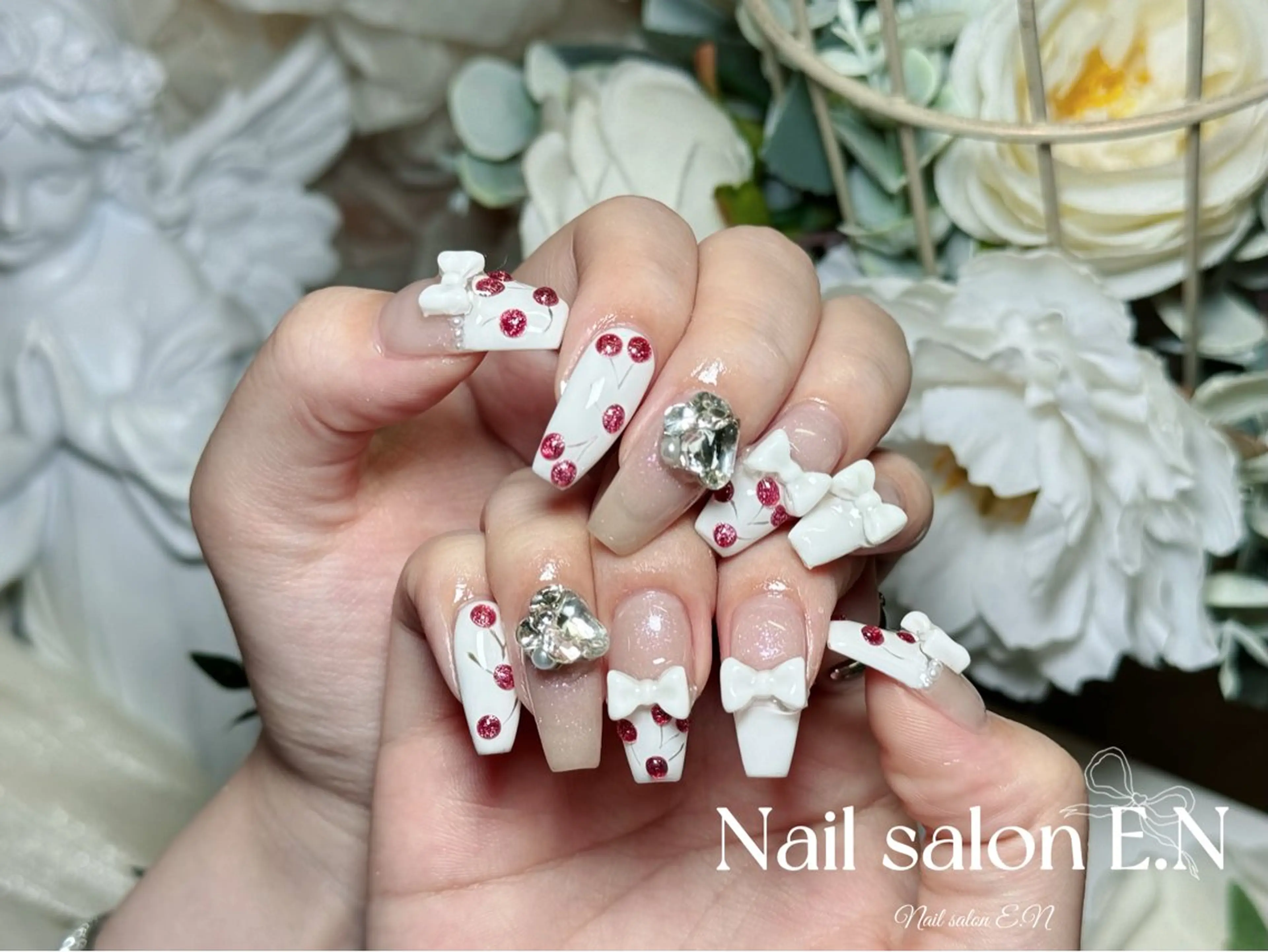 ネイル アートネイル オーロラネイル ブラウン クリアネイル フレンチネイル ハンドネイル E.N🦋 長さ出し/持ち込みのネイルデザイン