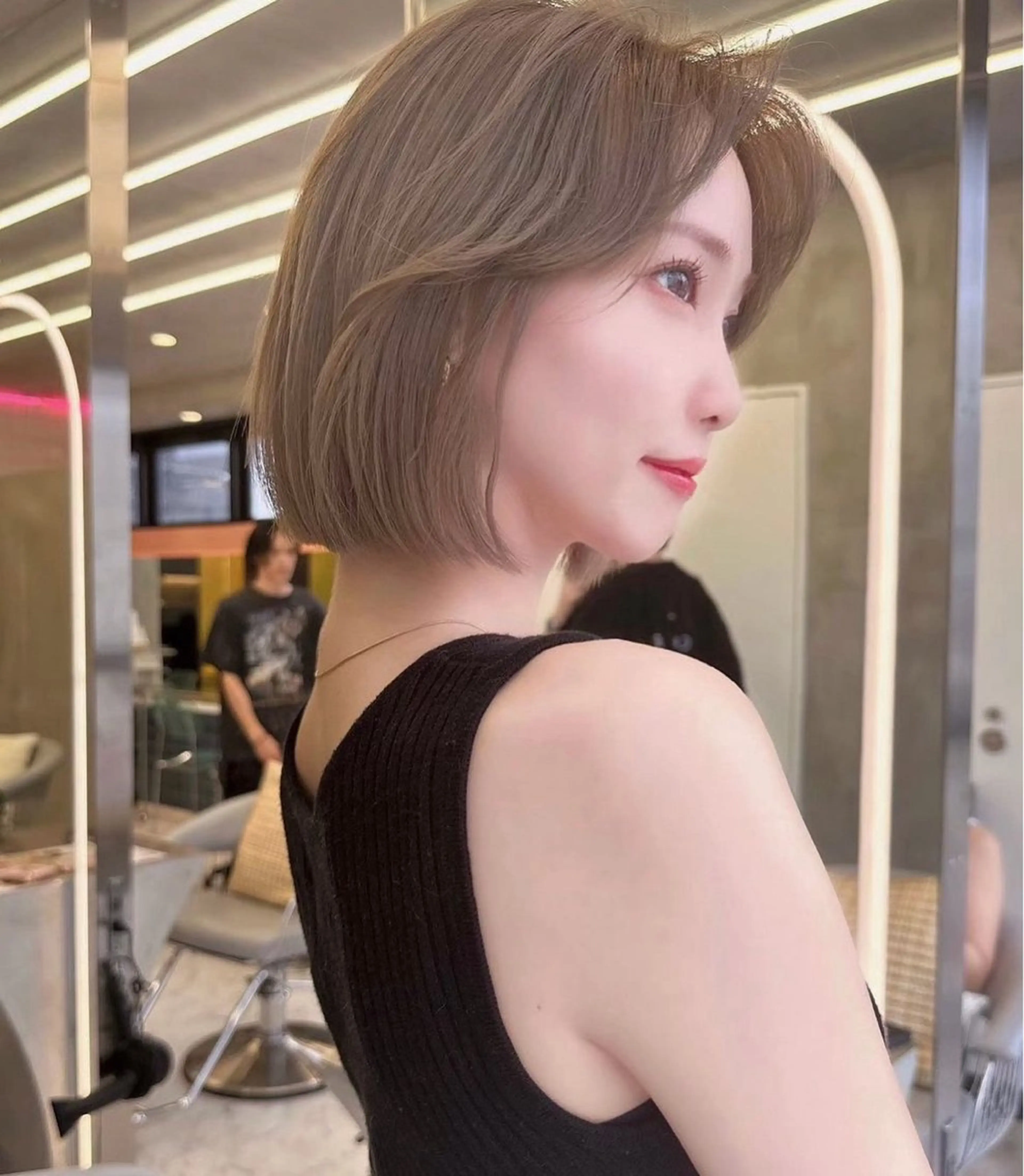ショート カラー 顔周り\透明感カラ ー\まりんのヘアスタイル