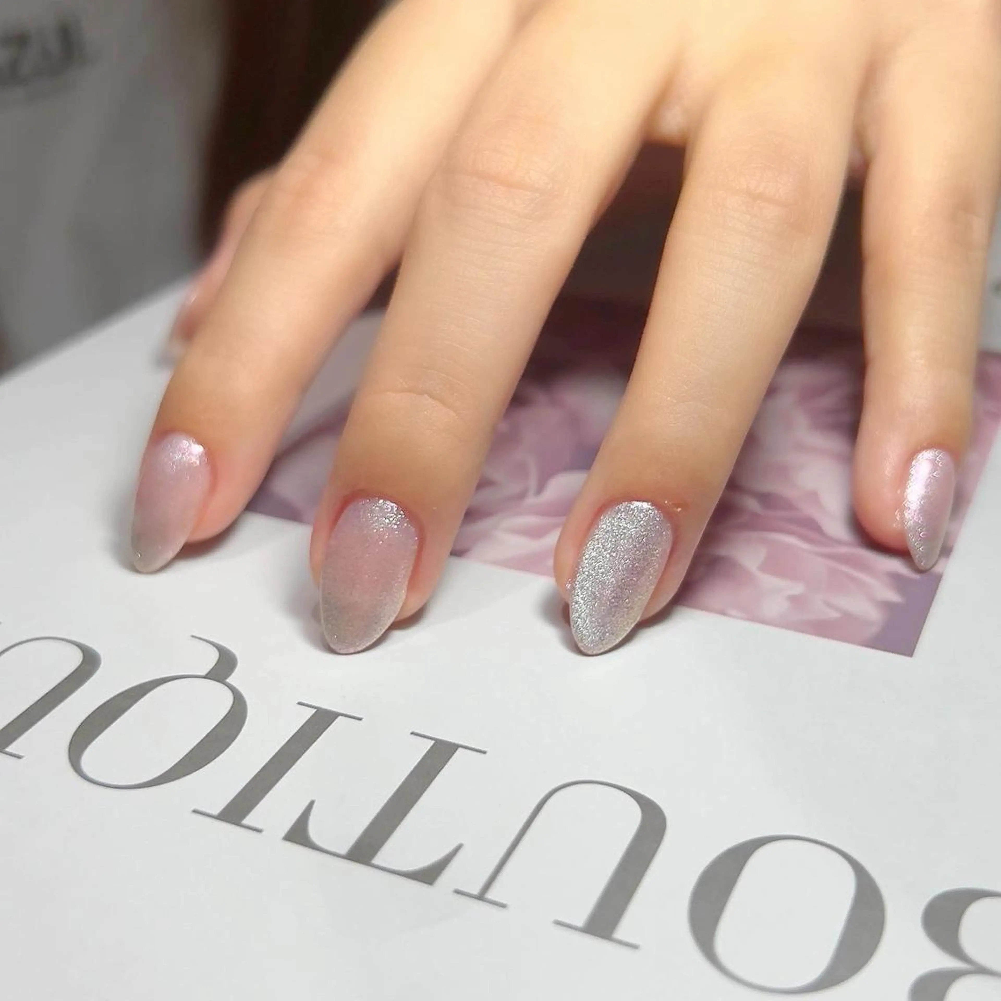 ネイル Mizuliネイル 眉毛メイクのサロンのネイルデザイン