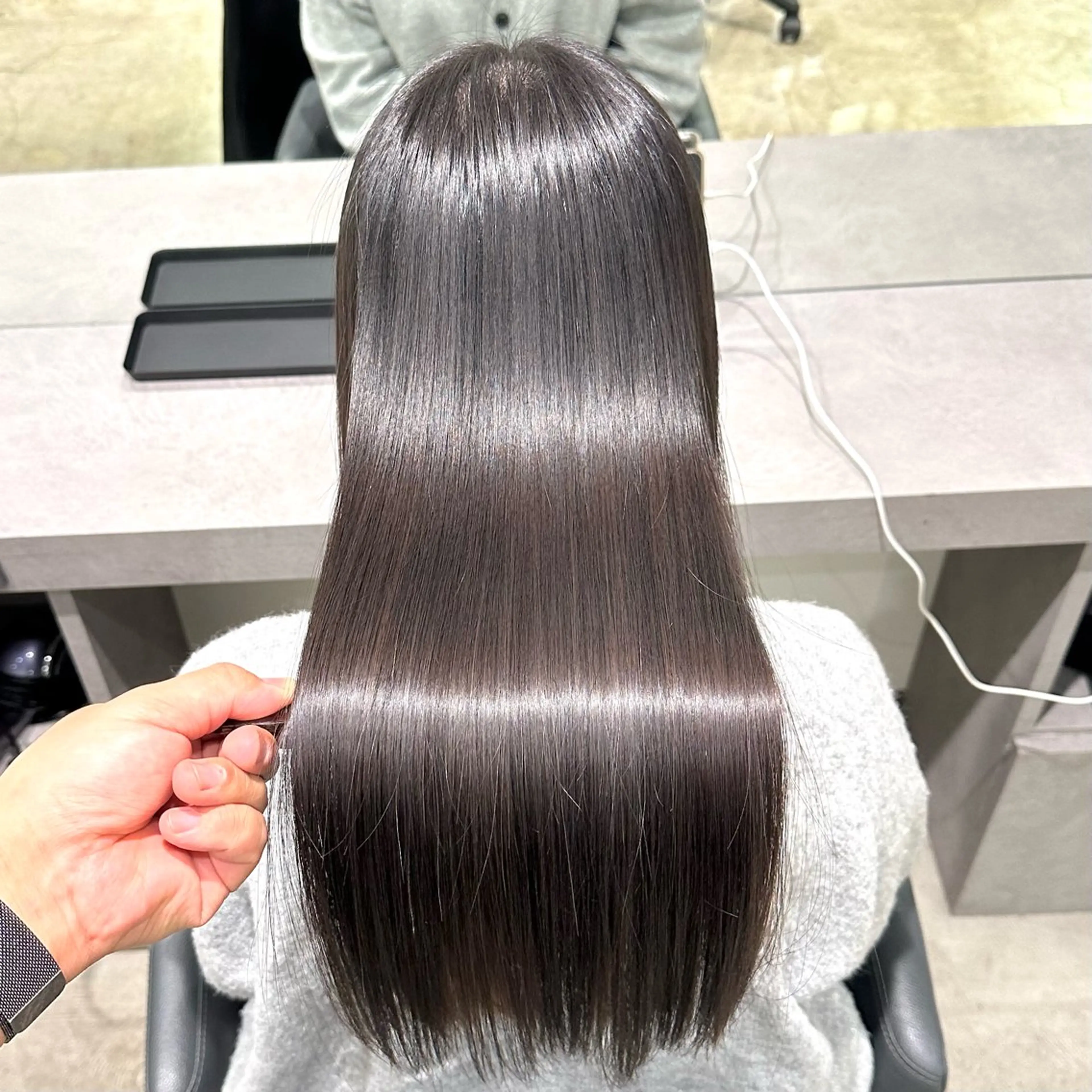 ロング 🚨無料縮毛矯正 モデル募集中🚨のヘアスタイル