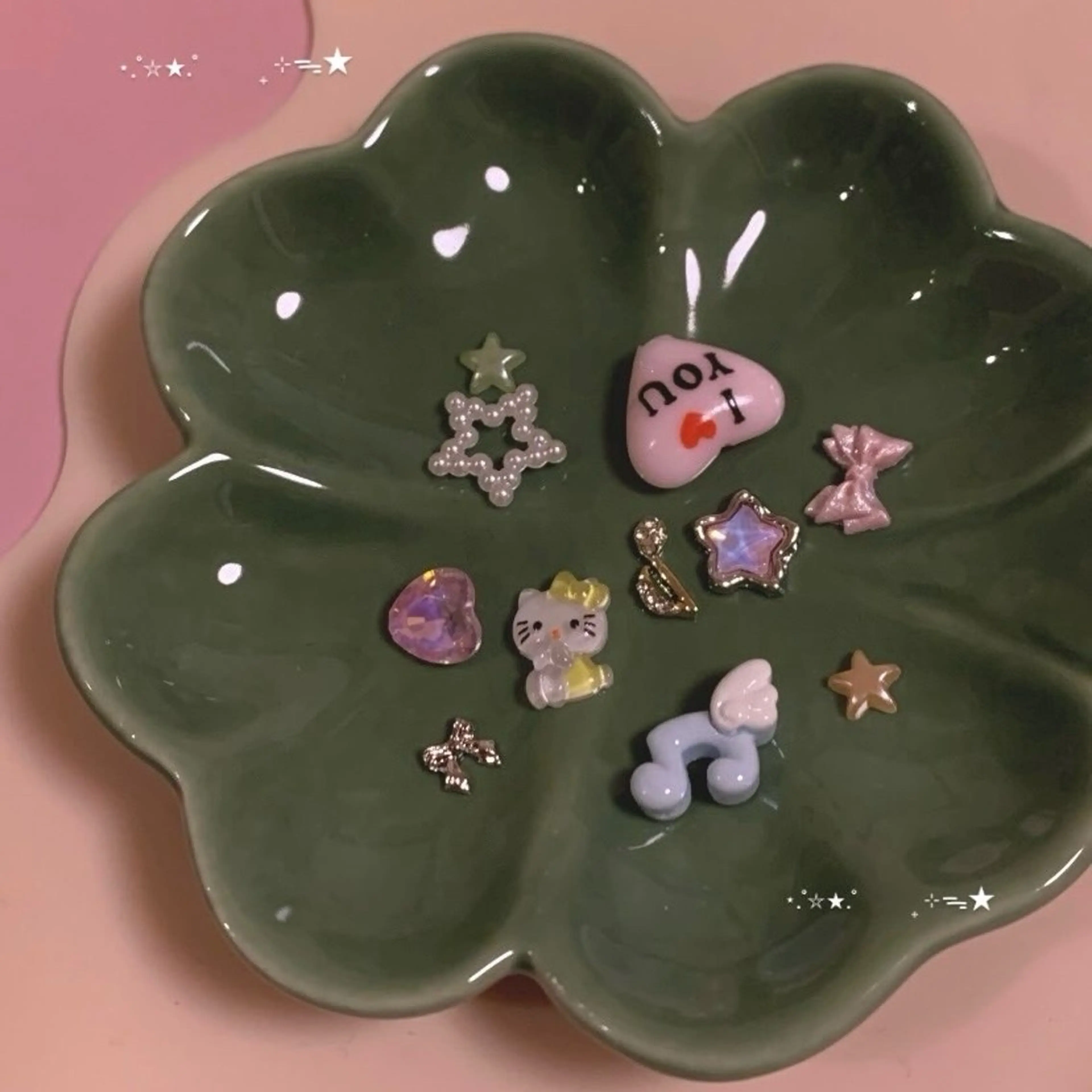 ネイル share salon RURU所属・⭐︎ hiyoriのネイルデザイン