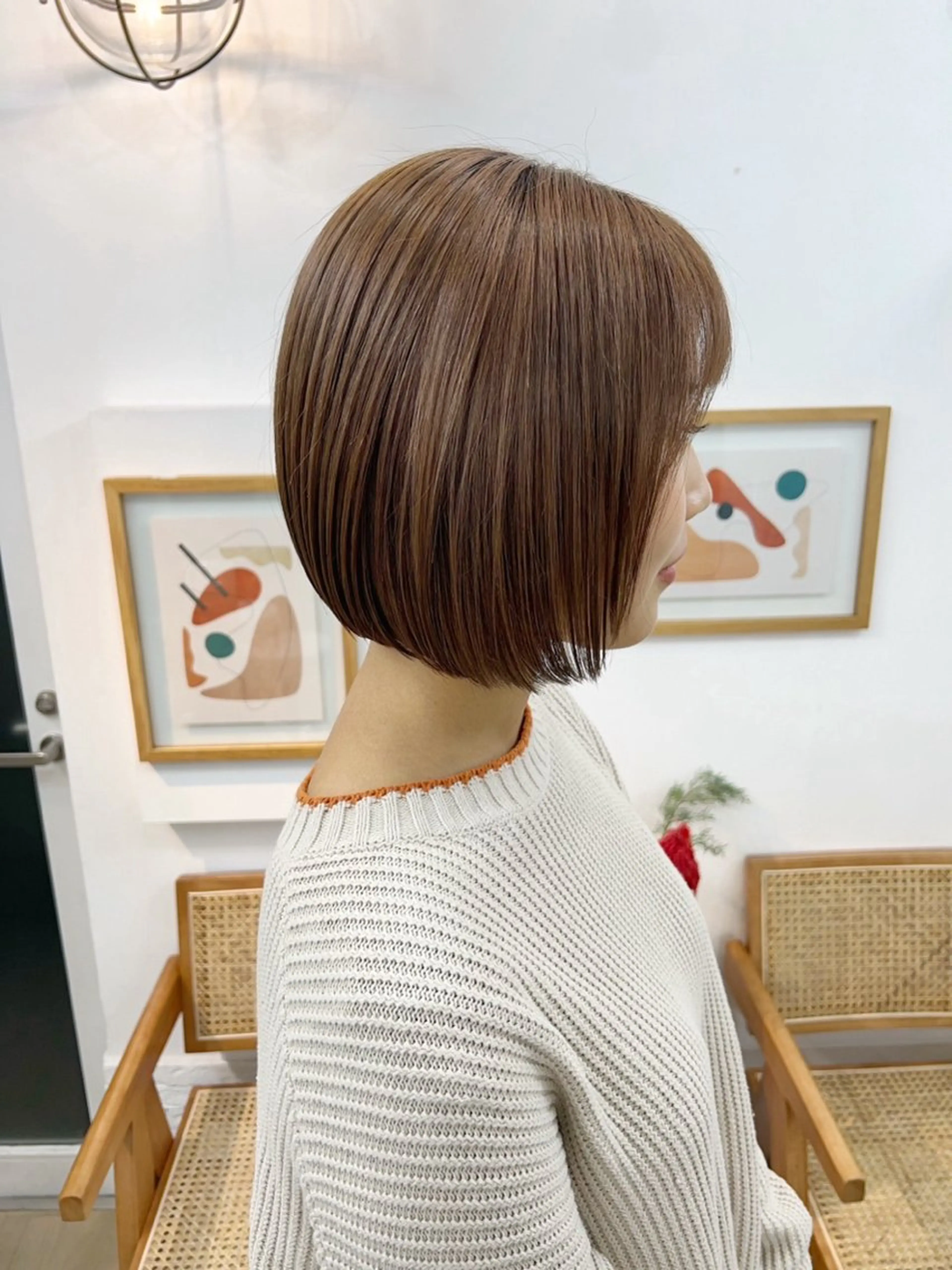 ショート カラー ベージュカラー オリーブベージュ ボブ カット ヘアカラー ✨髪質改善✨原宿 えのもと　はなのヘアスタイル