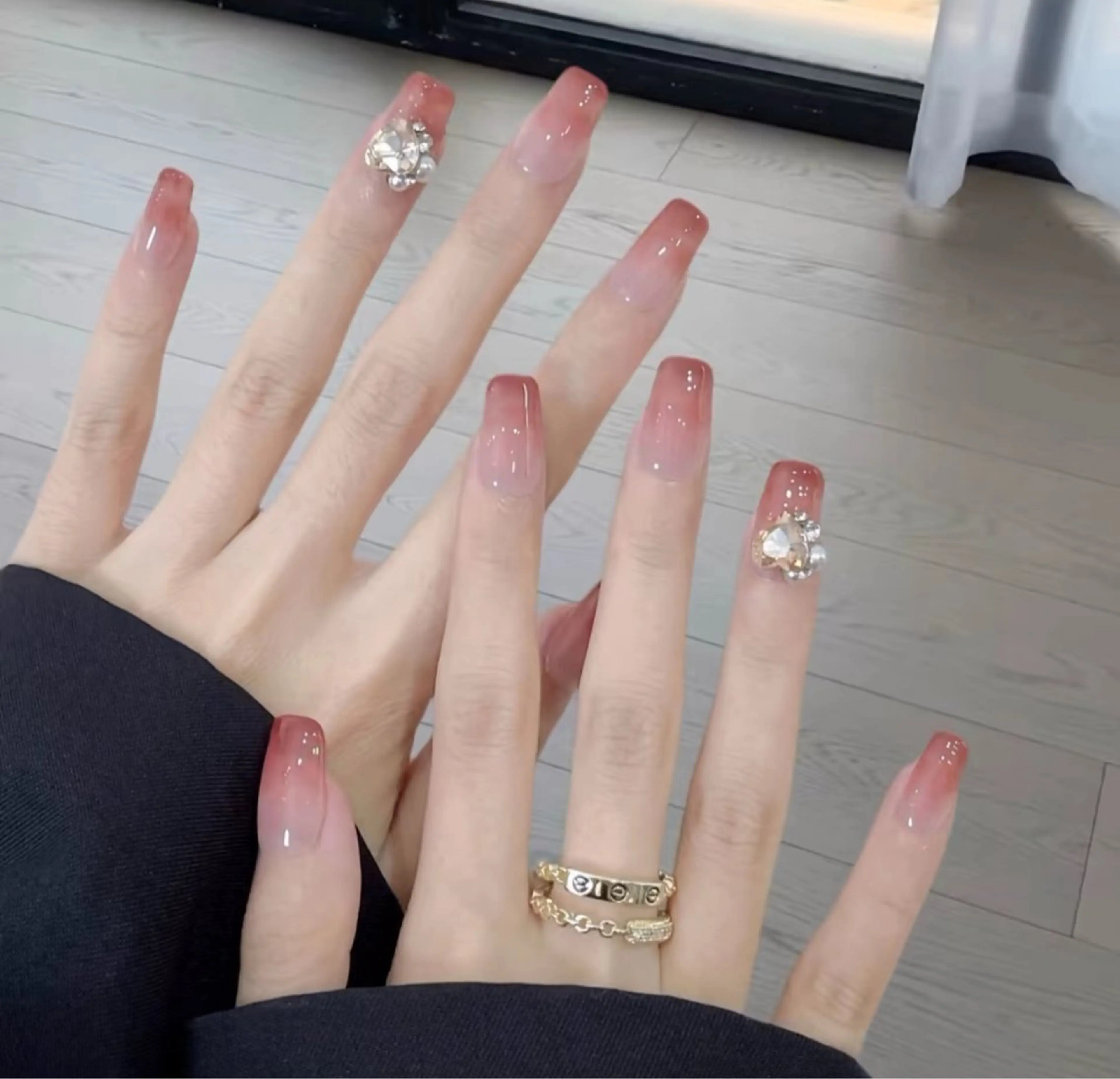 ネイル ジェルネイル グラデーション シンプルネイル ワンホンネイル ハンドネイル MIYUKI Salonのネイルデザイン