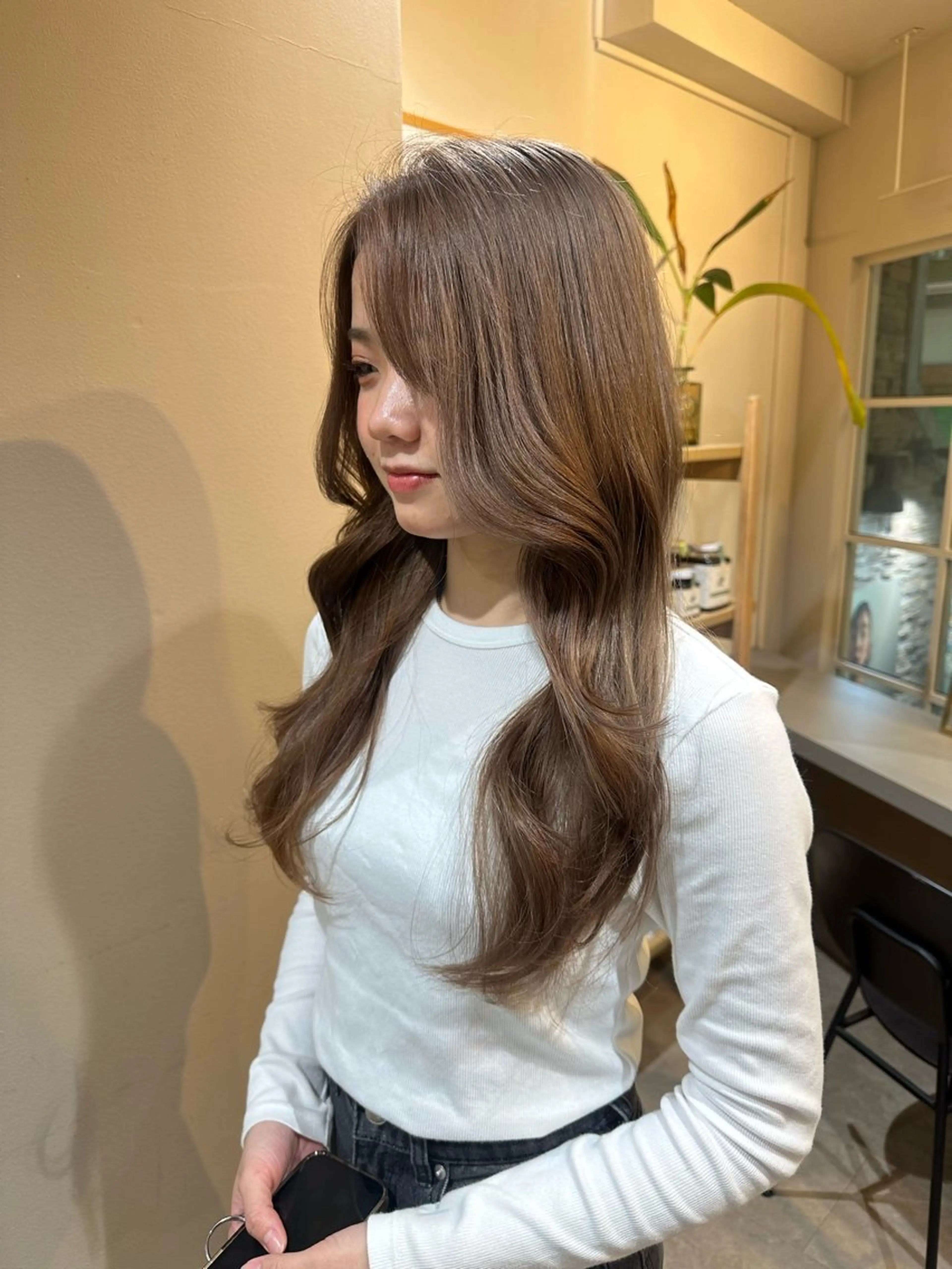 ロング Ran /レイヤー /ベージュ/髪質改善のヘアスタイル