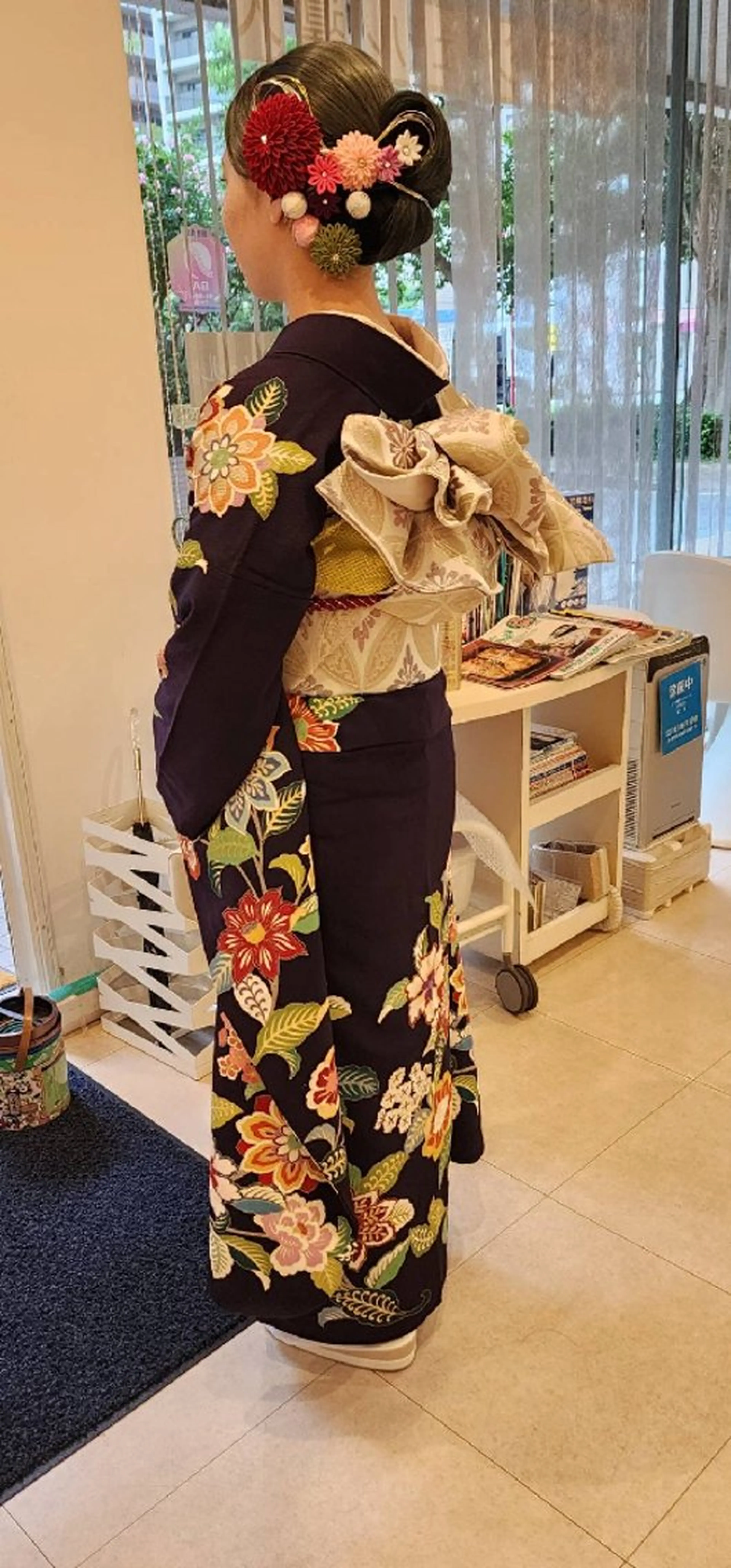 成人式着付け　セット　メイク　ネイルの写真