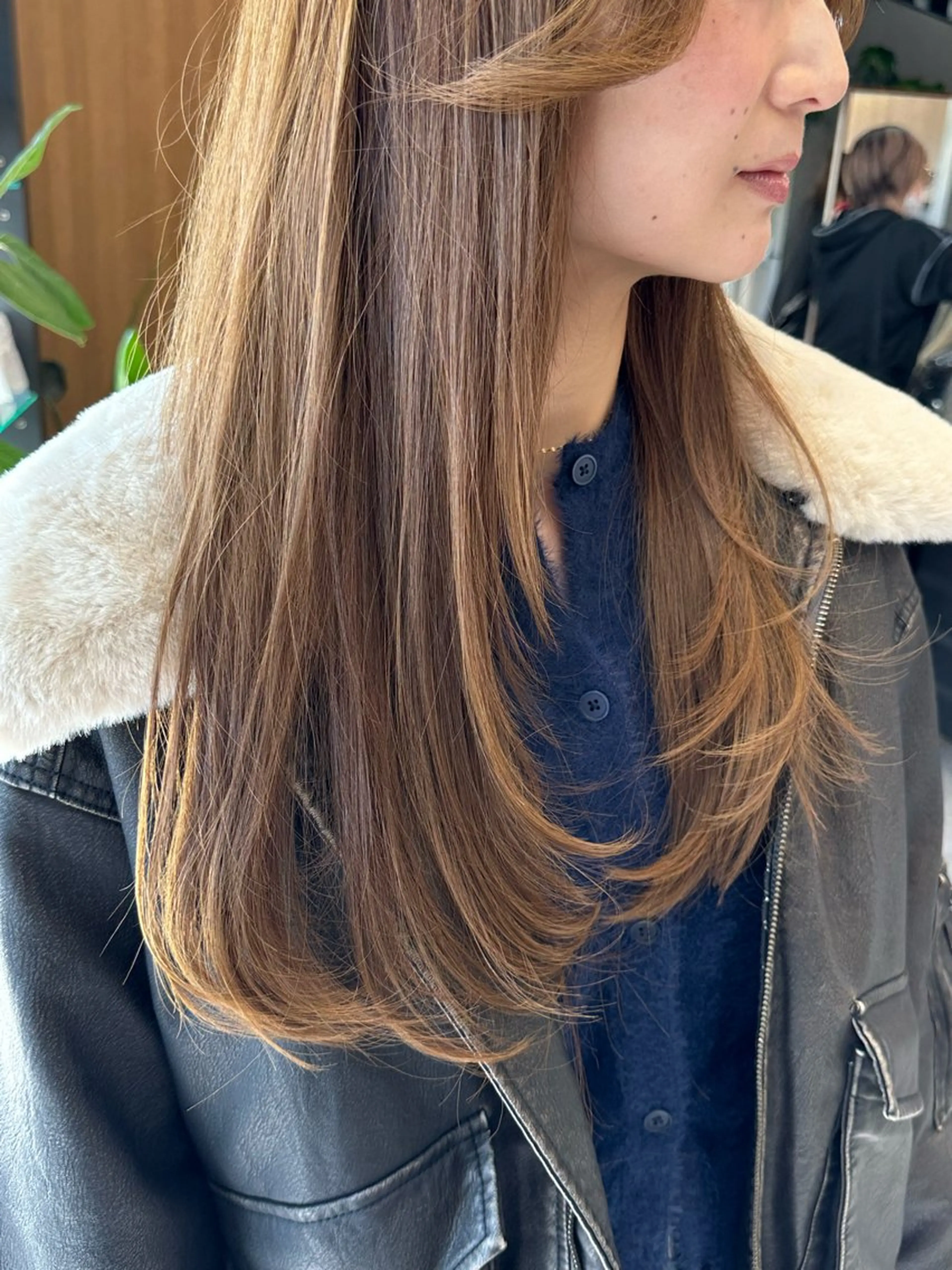 ロング レイヤーカット カット arika オケシ　リョウダイのヘアスタイル