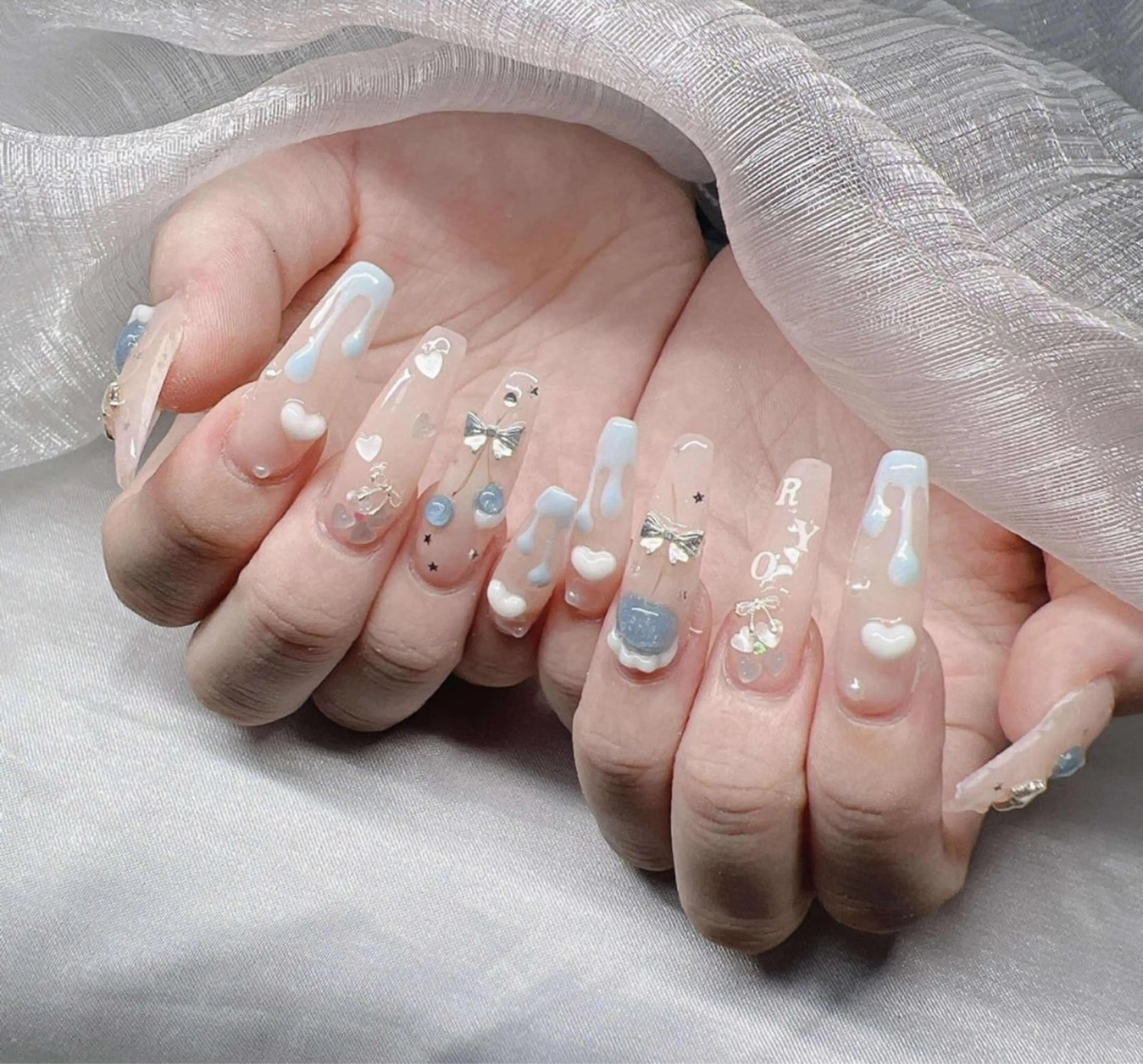 ネイル 長さ出し グラデーション 卒業式 キラキラネイル マグネットネイル ハンドネイル Lee Nailsのネイルデザイン