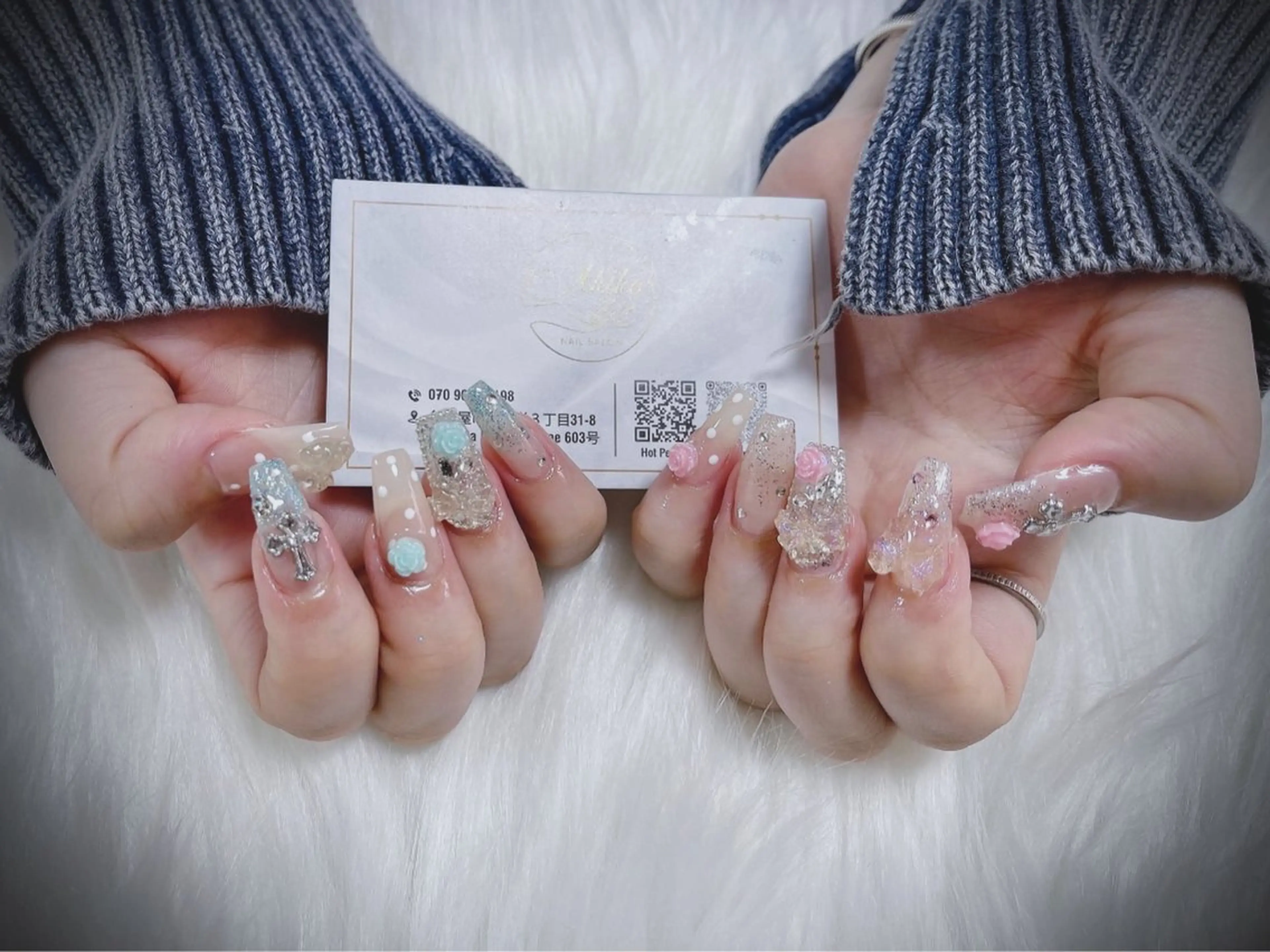 ネイル フットネイル ジェルネイル 韓国ネイル マグネットネイル 持ち込み ハンドネイル Akiko ネイルサロン所属・AKIKO ネイルサロンのネイルデザイン