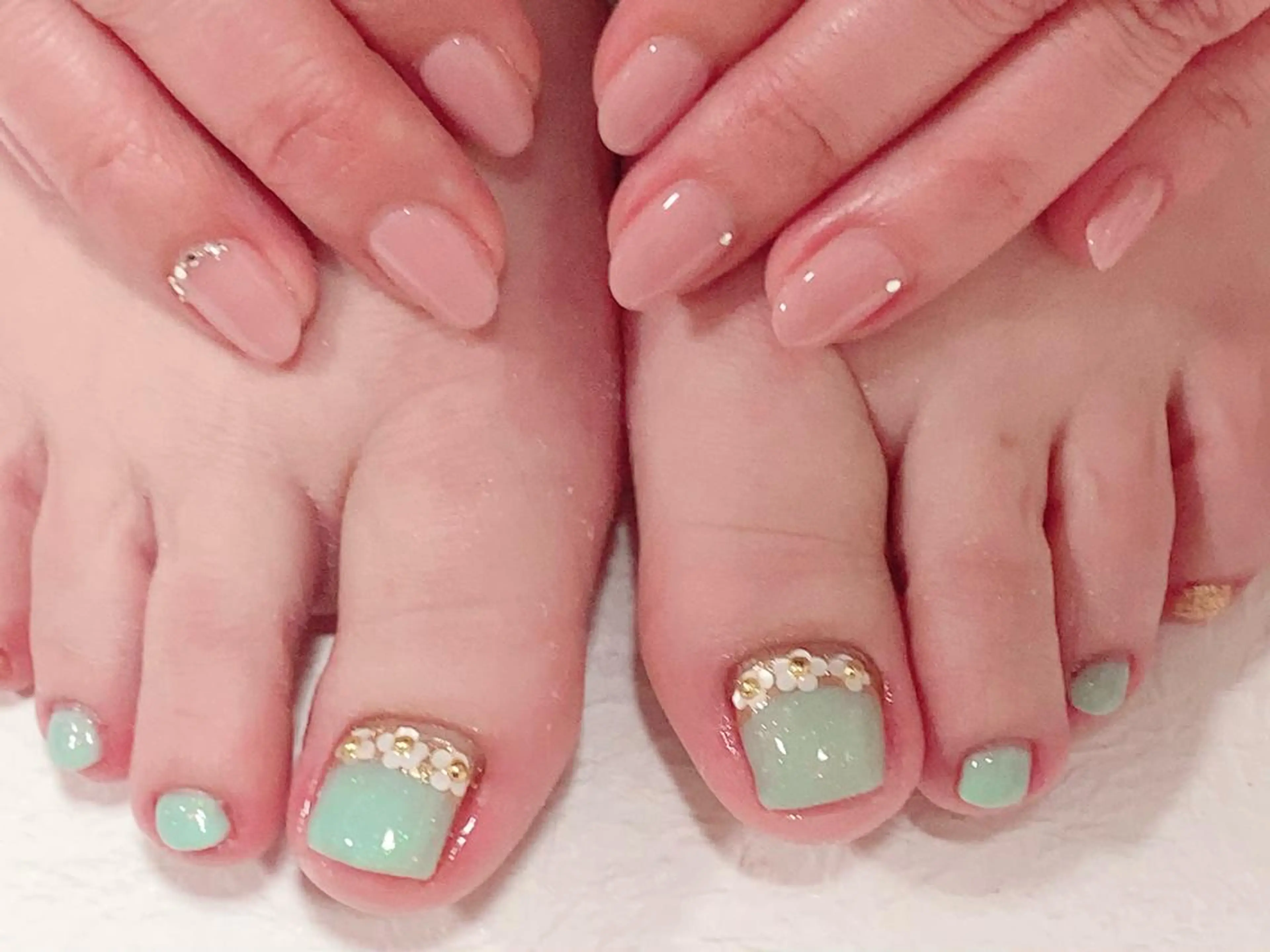 ネイル le’a所属・Le'a nail&eyesのマツエク・マツパデザイン