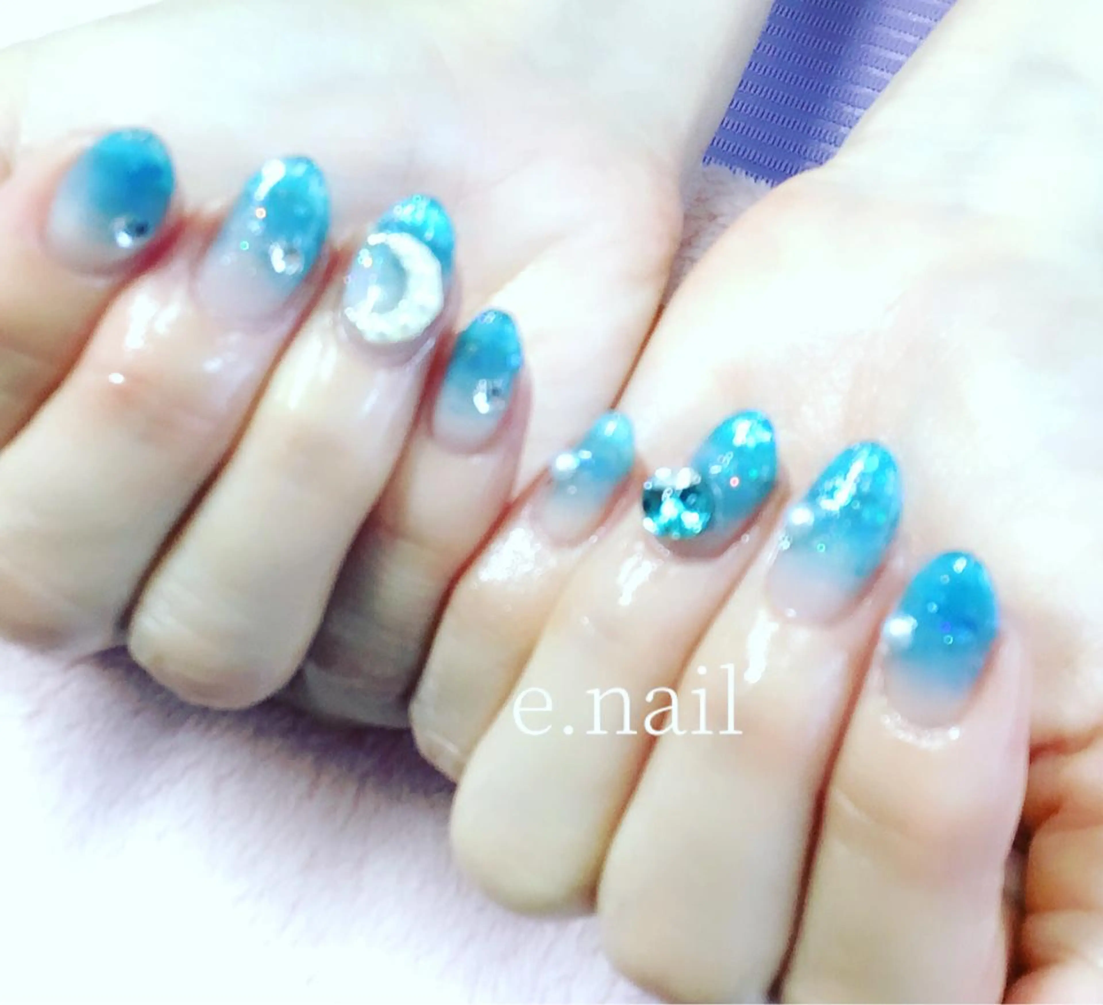 ネイル e.nail所属・和賀井 恵理のネイルデザイン