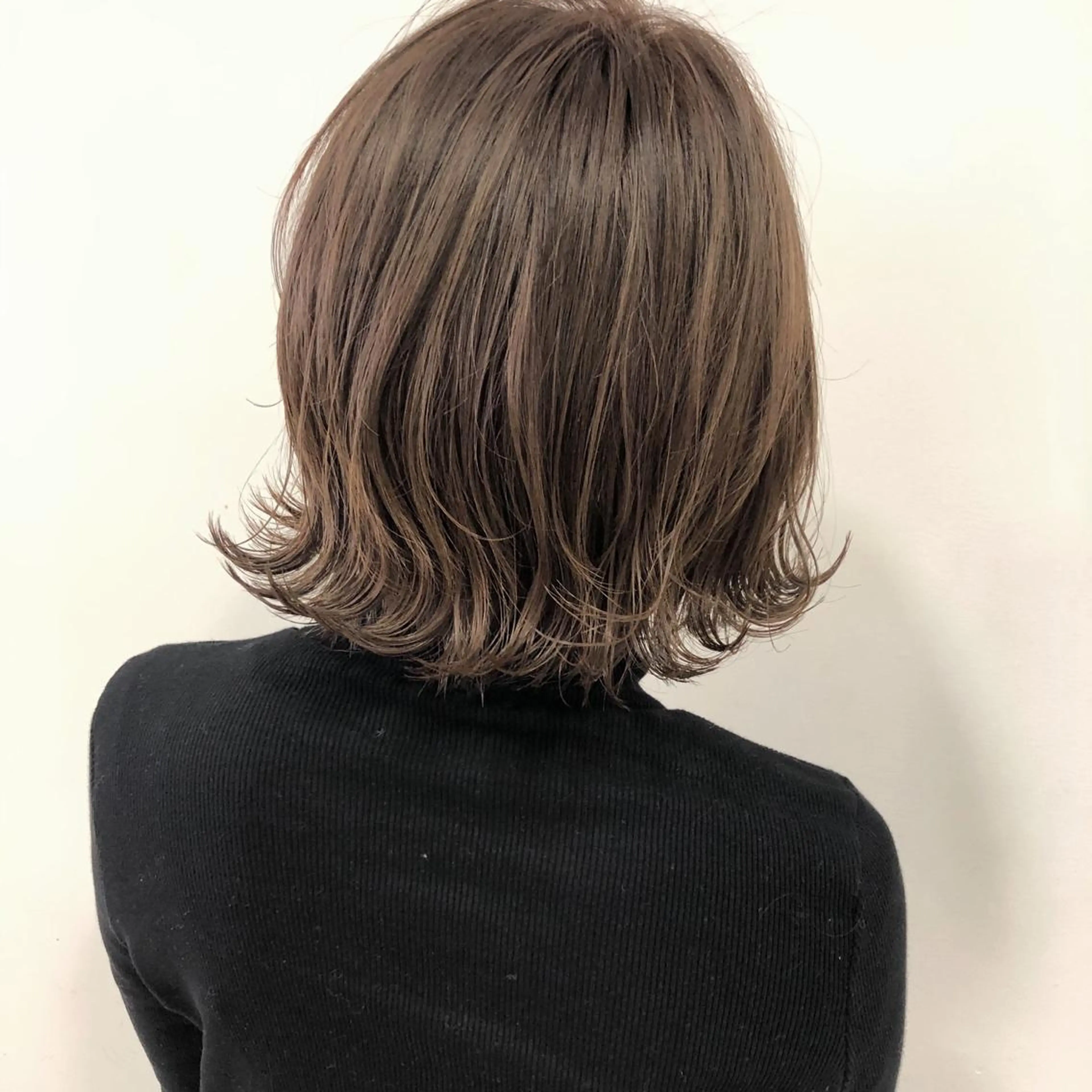 ミディアム カラー GLROW haruhiのヘアスタイル