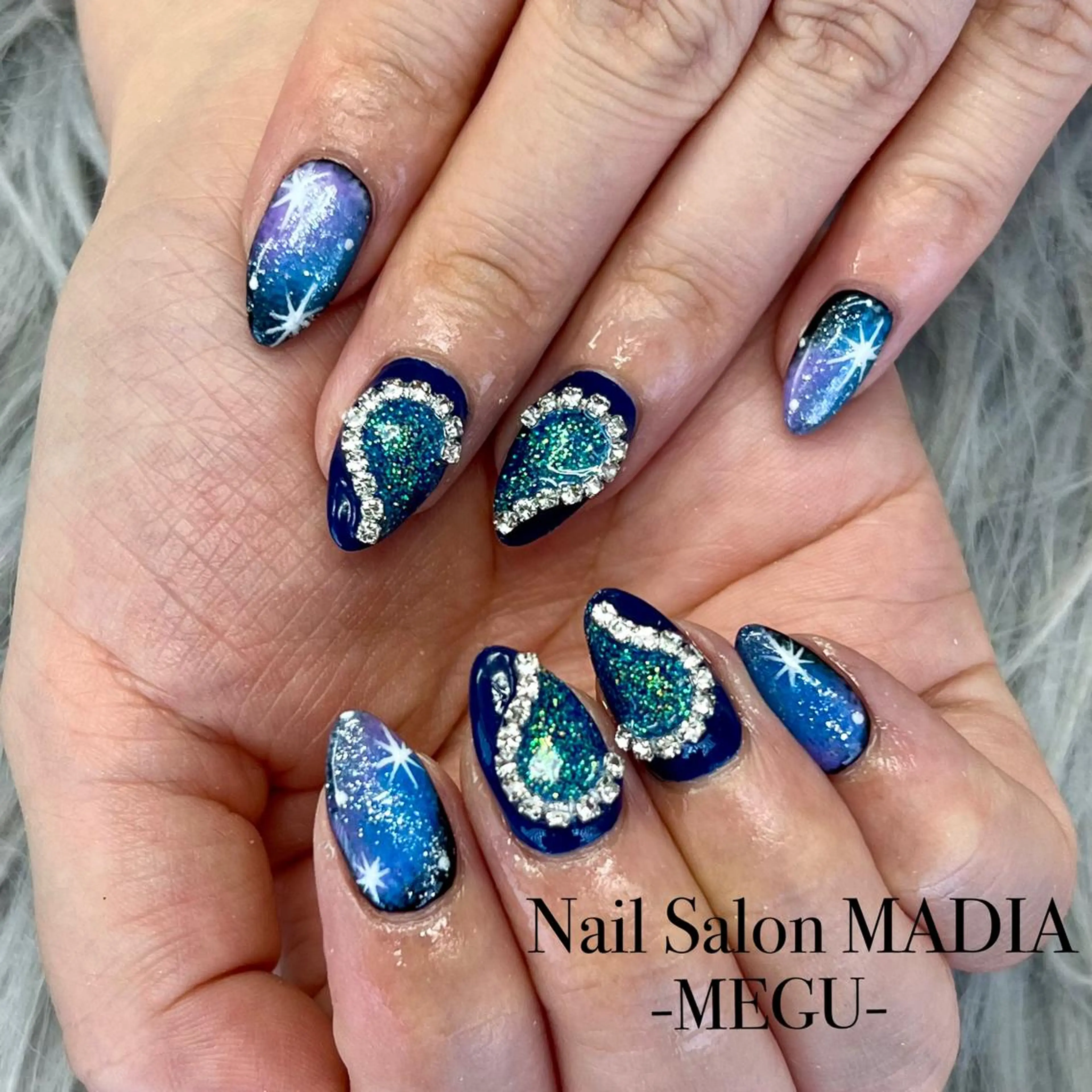 ネイル MADIA藤沢所属・MADIA MEGUのネイルデザイン