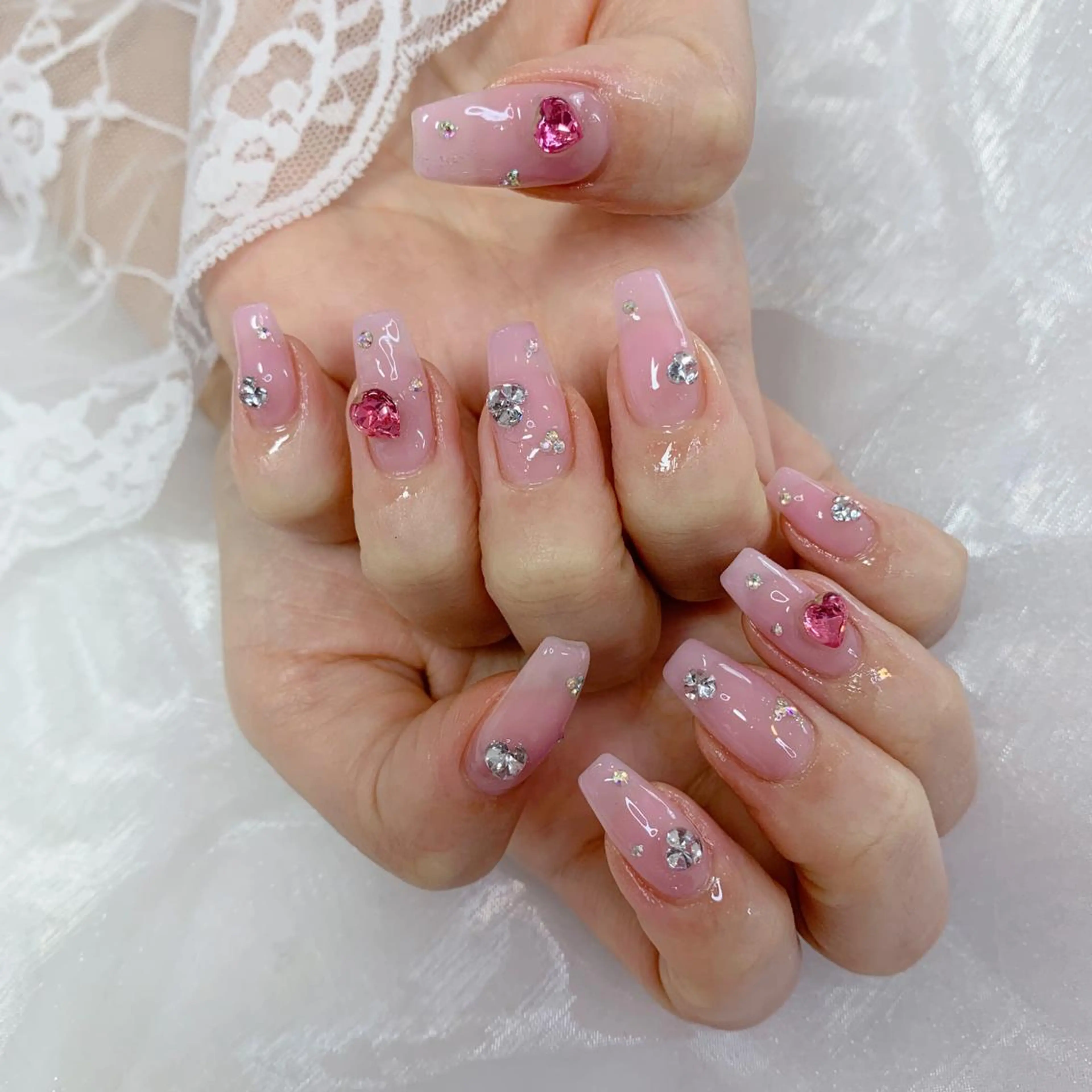 ネイル ハンドネイル La neige* yuki 🥯🍑のネイルデザイン