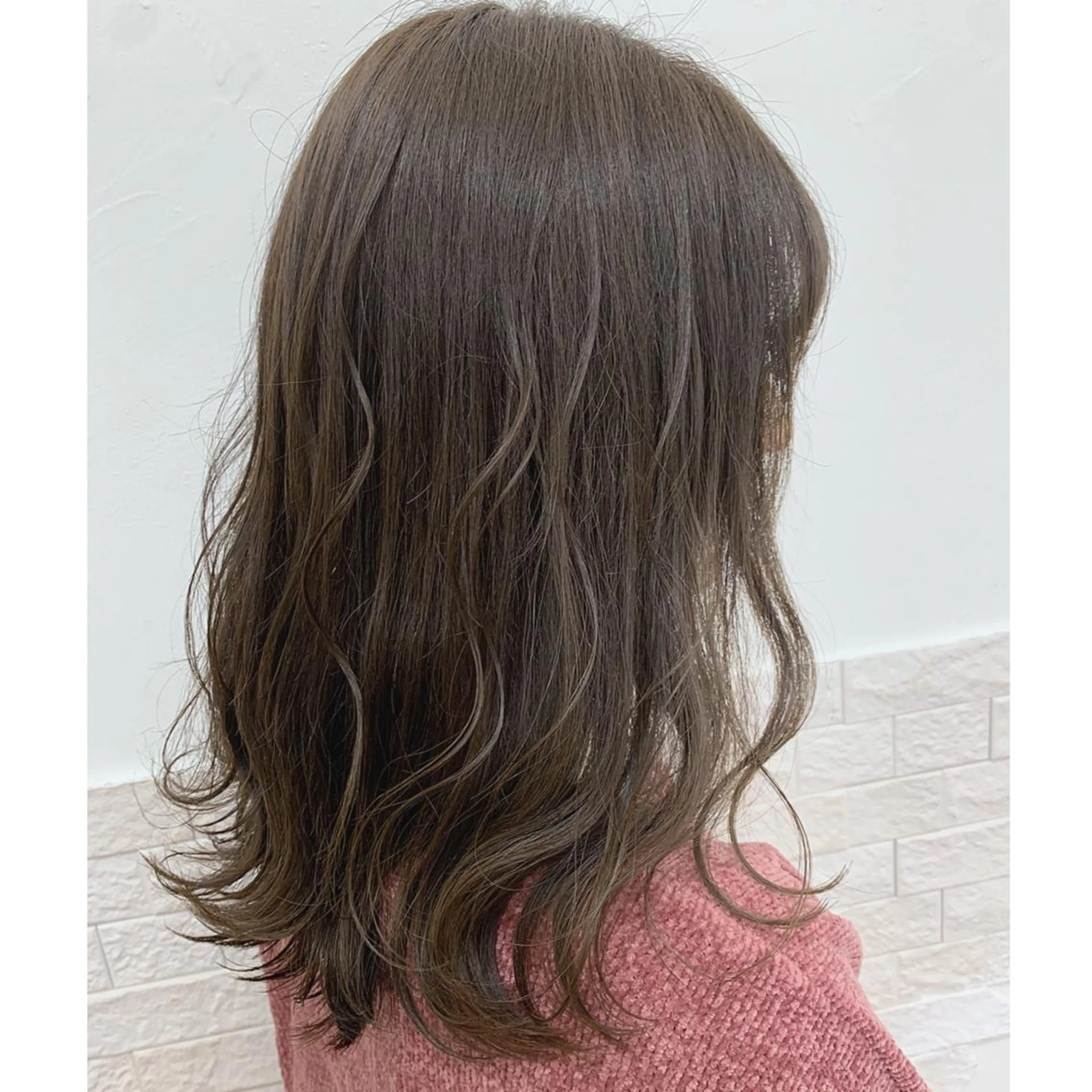 ミディアム カラー グレージュ ayaka 大宮のヘアスタイル