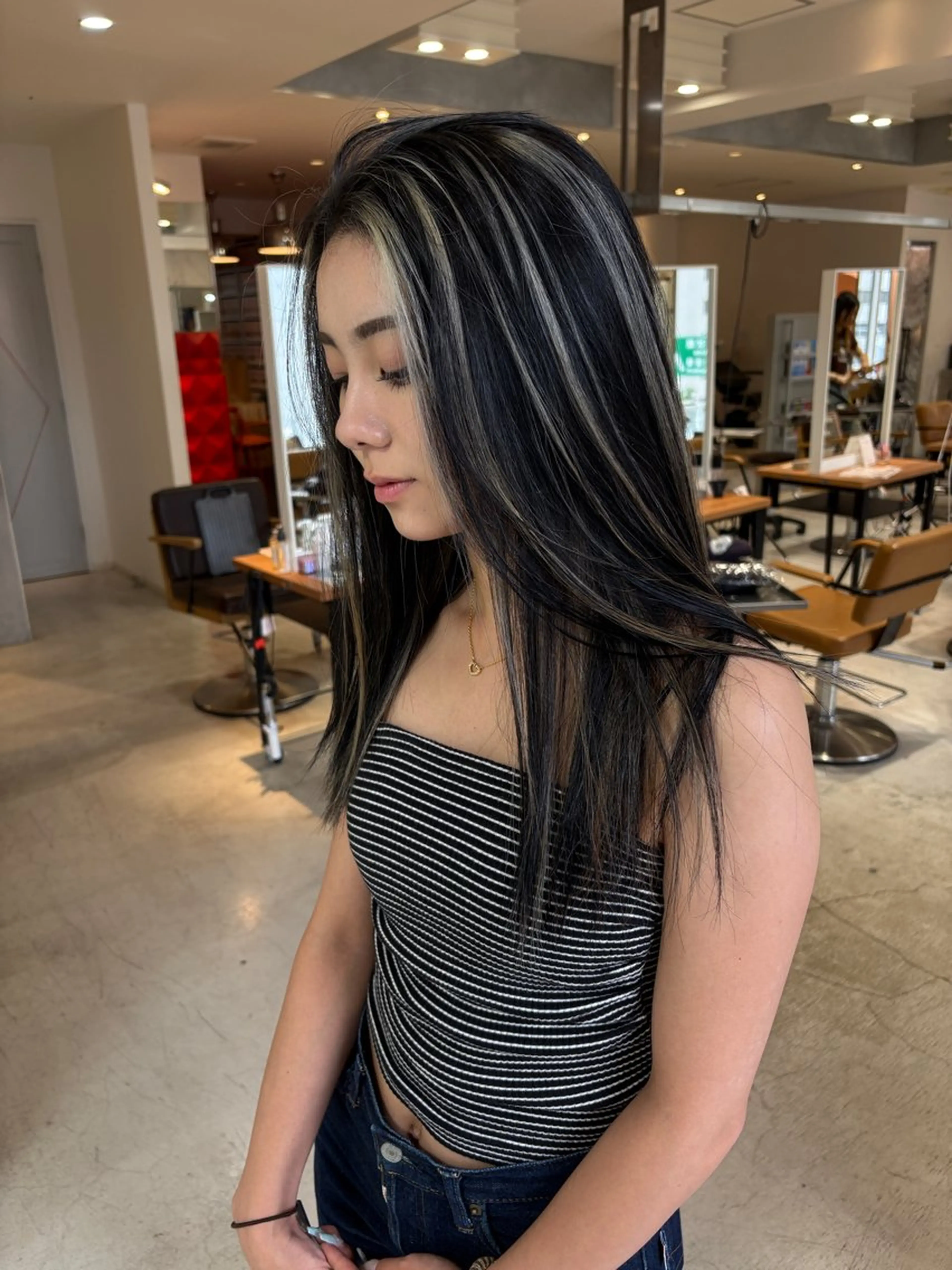 ロング カラー ブリーチ ケアブリーチ ダブルカラー ブリーチなしカラー エクステ ヘアカラー トリートメント nameless髪質 改善ブリーチ心斎橋のヘアスタイル