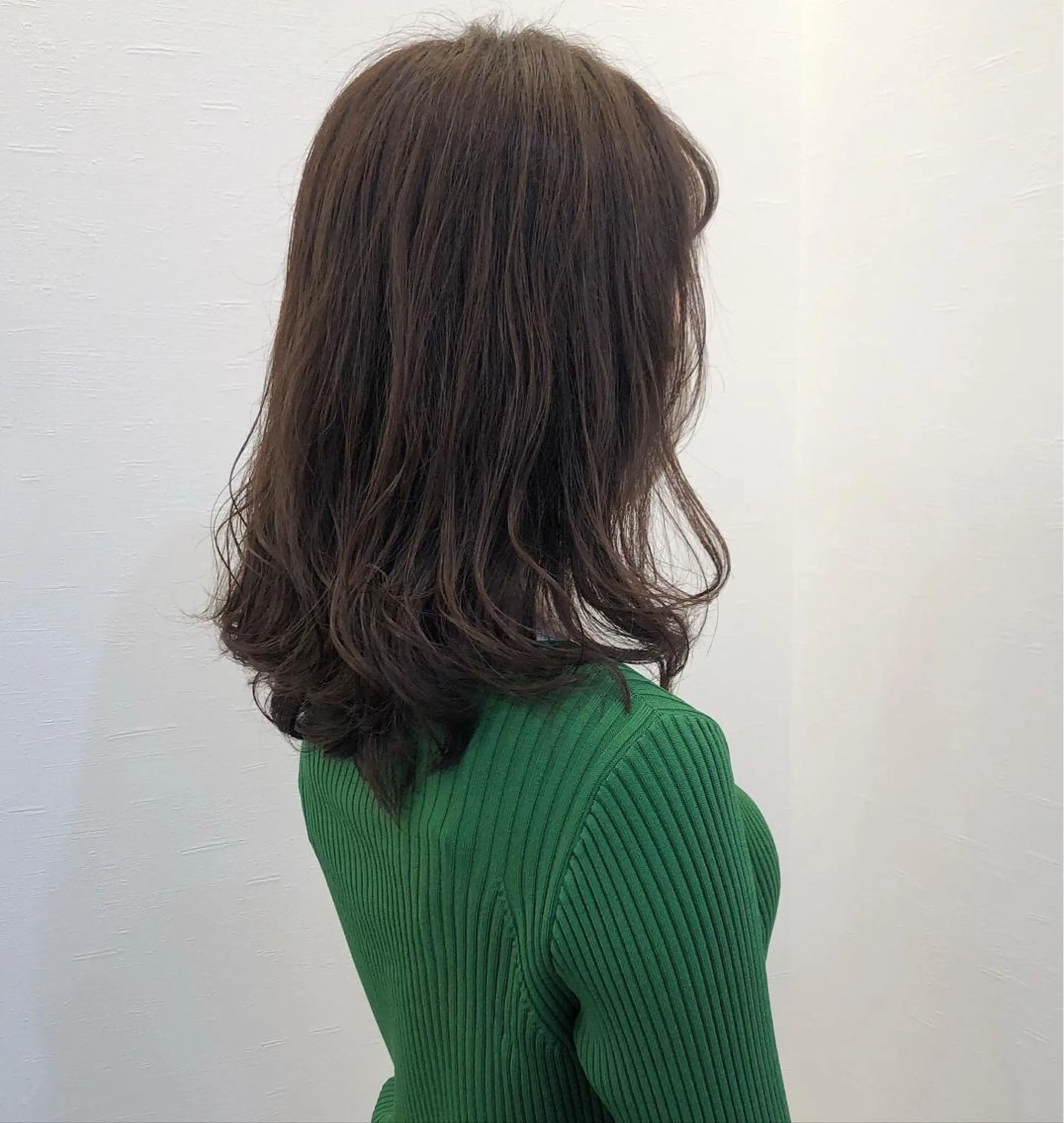 ミディアム Ruang所属・ツノガイ エリのヘアスタイル