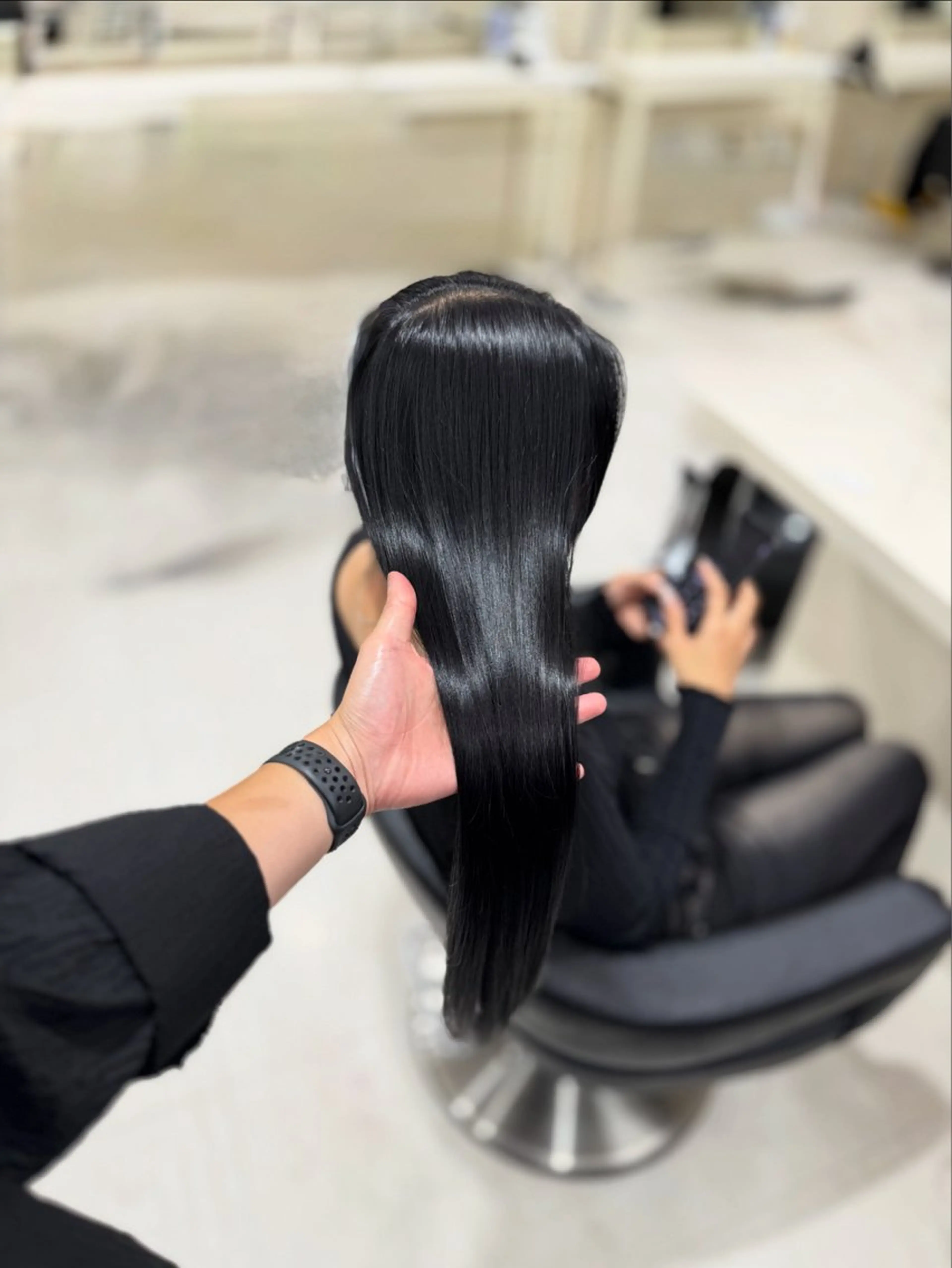 ロング カラー 黒髪 ブルーカラー ブルーブラック 池袋美容室 齋藤晴のヘアスタイル