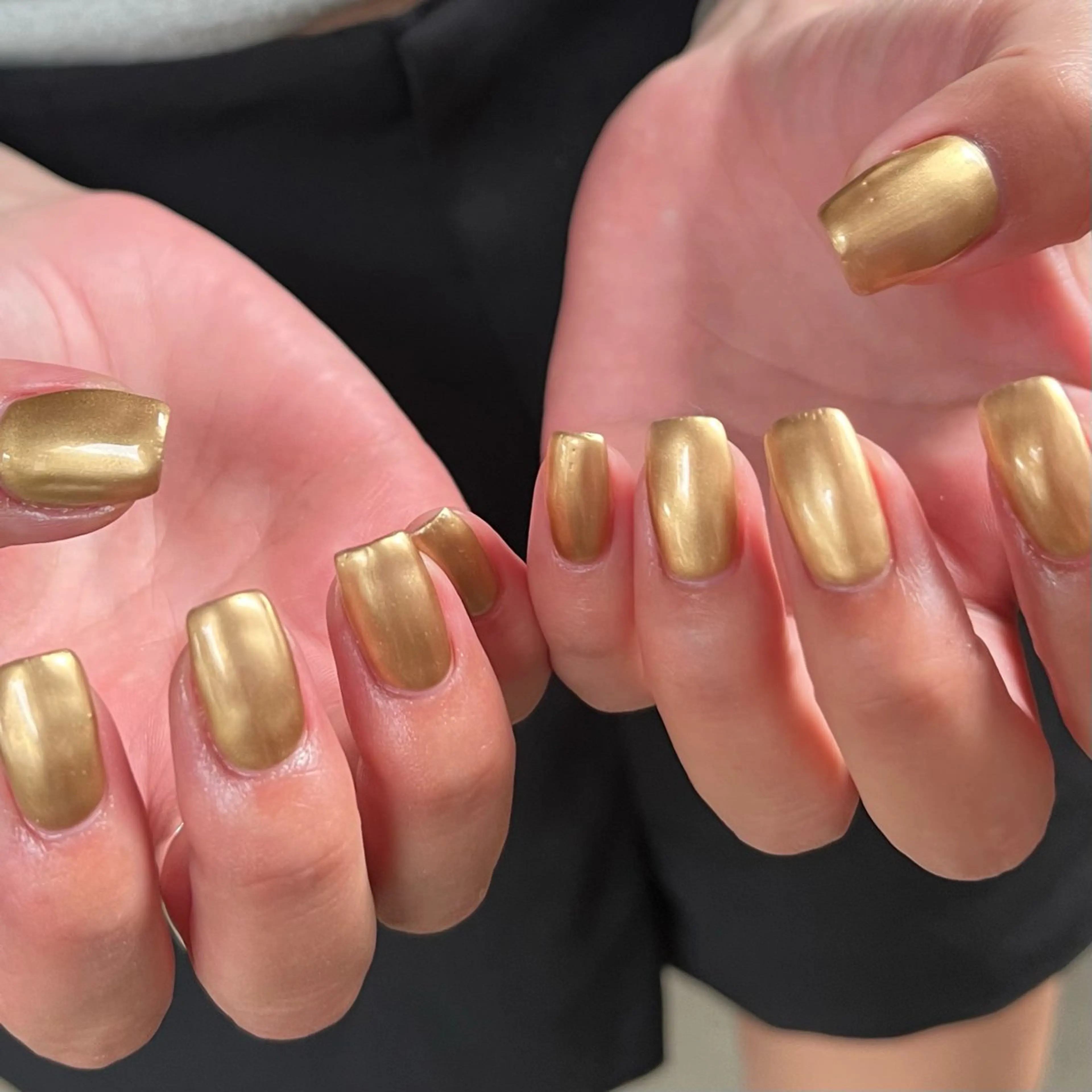 ネイル ゴールド グリーン ミラーネイル ハンドネイル nail salon O (en)所属・vegh. nail／阿波座のネイルデザイン