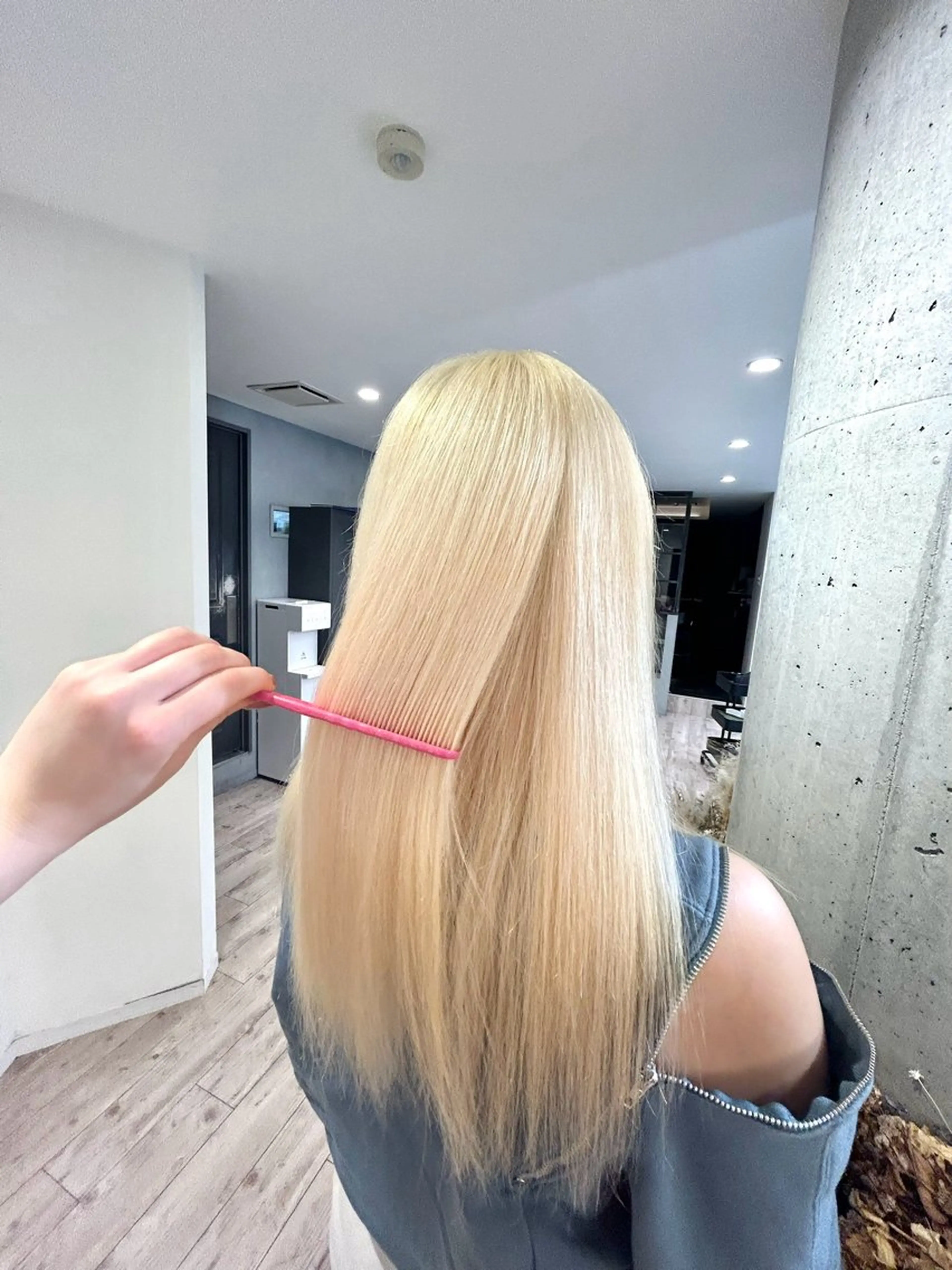 セミロング 🎀カット無料🎀 konomiのヘアスタイル
