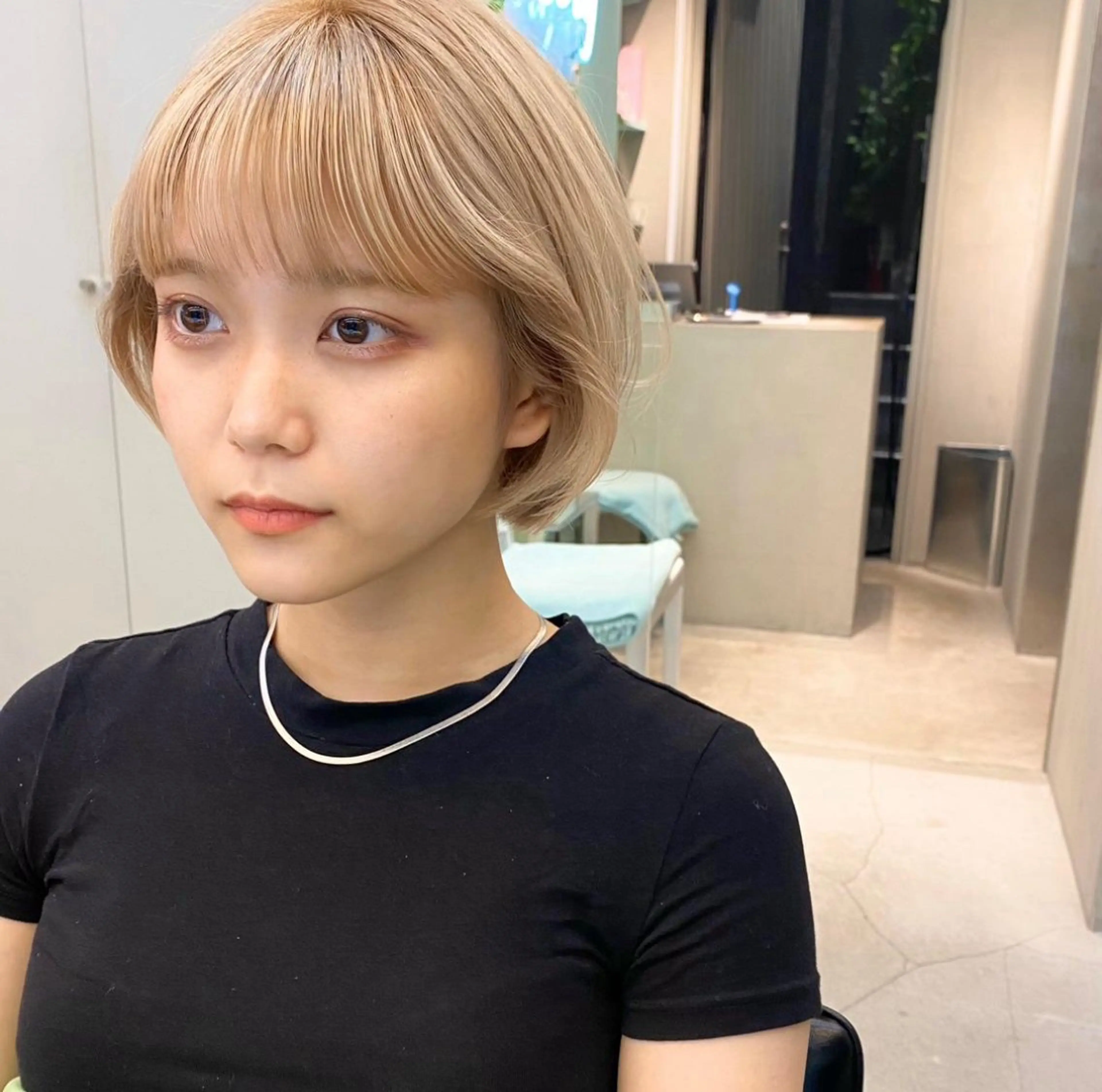 ショート カラー ショートボブ ブロンド 透明感カラー ハイトーンカラー ボブ カット ヘアカラー トリートメント ✨髪質改善職人✨ デザインカラー/若林のヘアスタイル