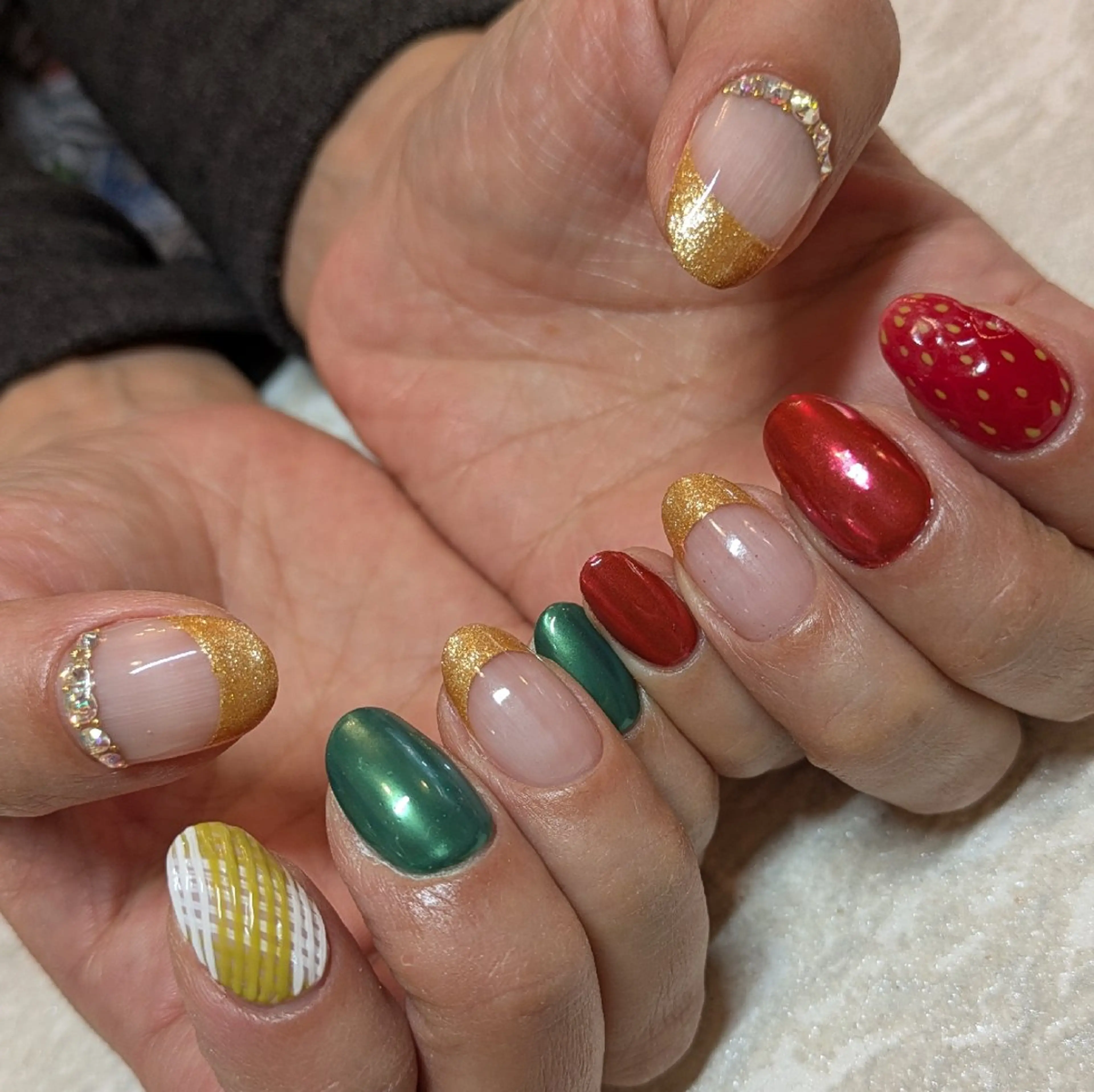 ネイル 冬ネイル クリスマス ジェヌインネイル 河内のネイルデザイン