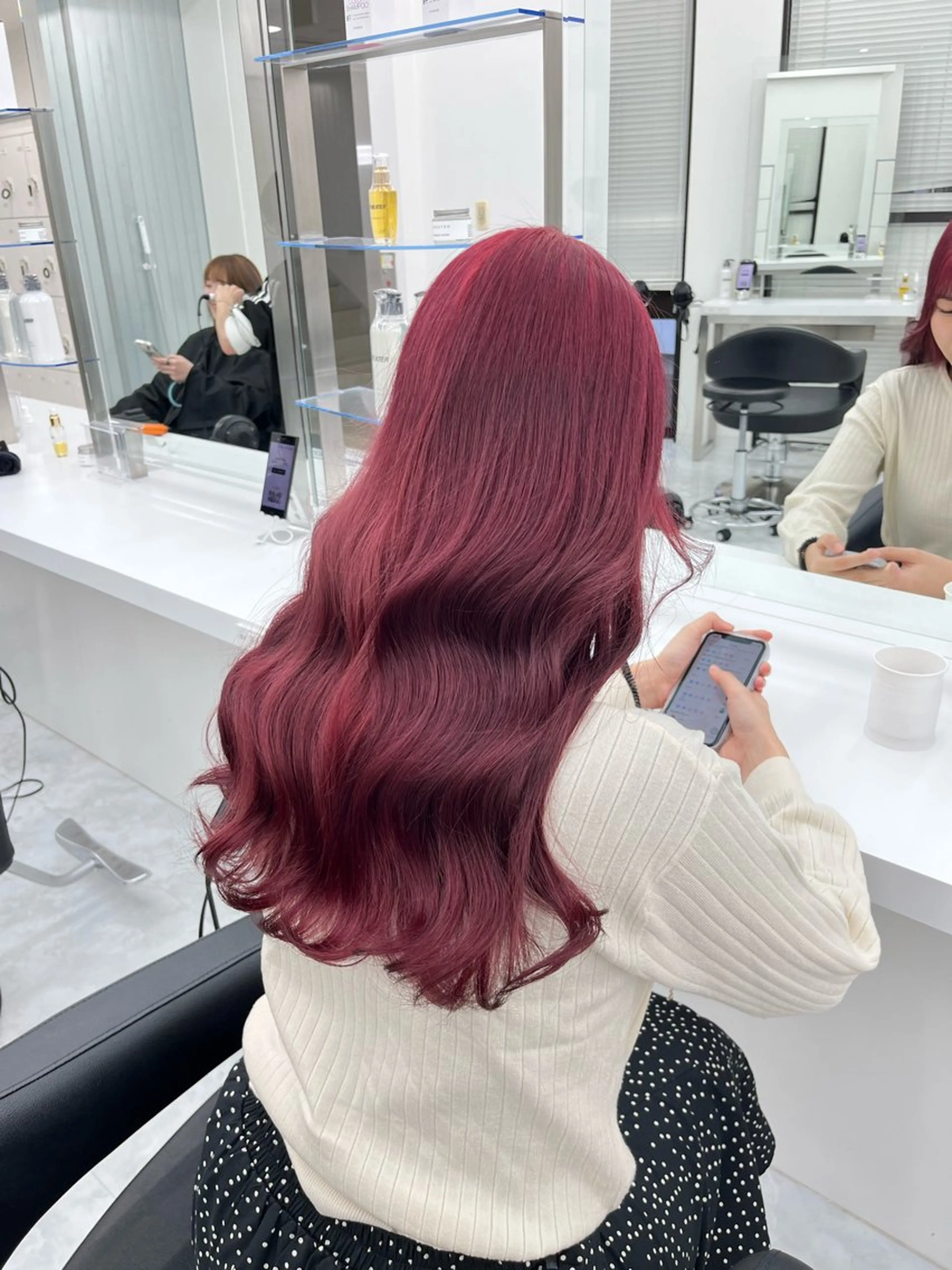 ロング カラー ヘアアレンジ 艶髪ハイトーン🫧 Kurehaのヘアスタイル