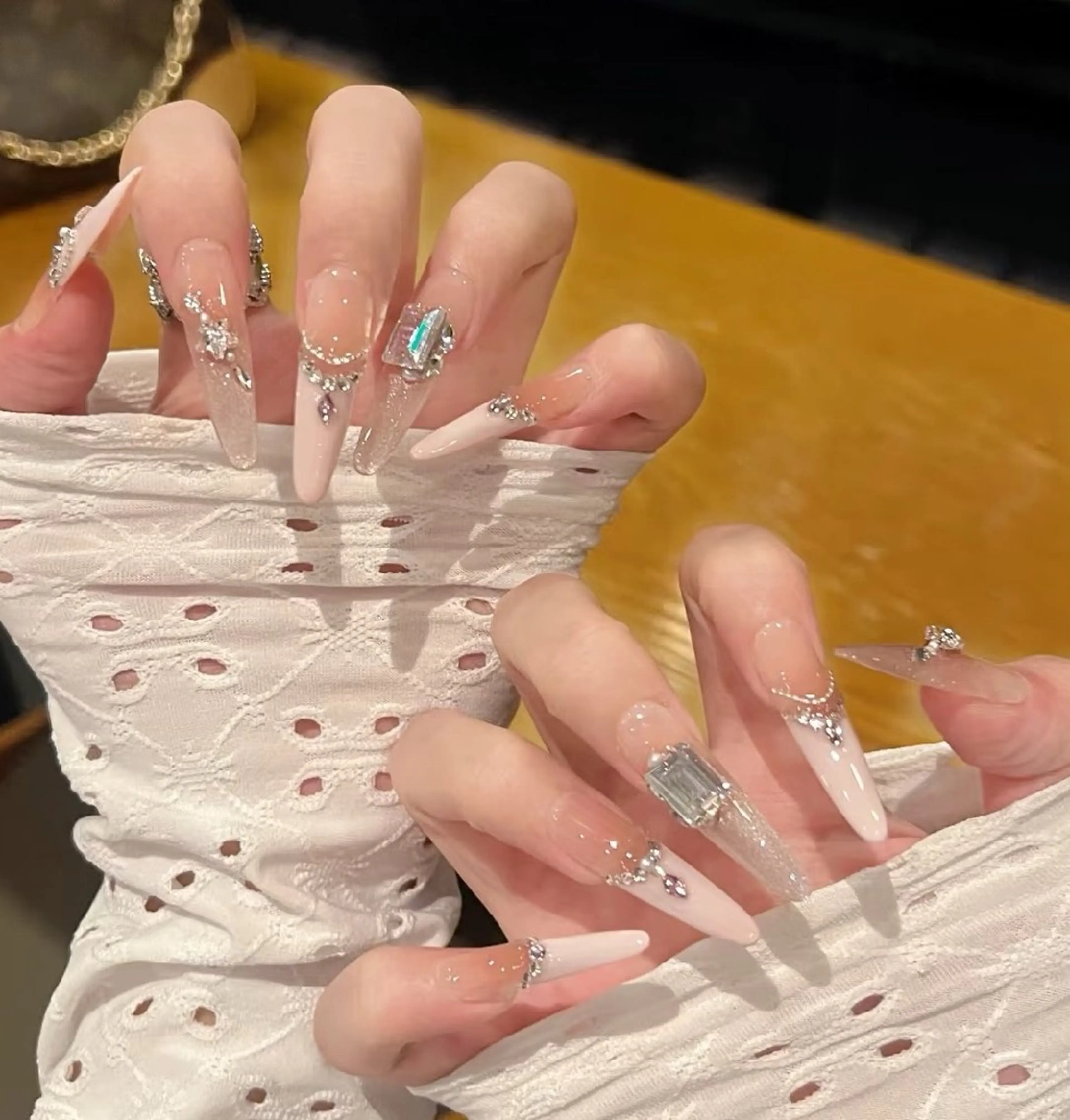 ネイル Miu Miu 🎀 Nailのネイルデザイン